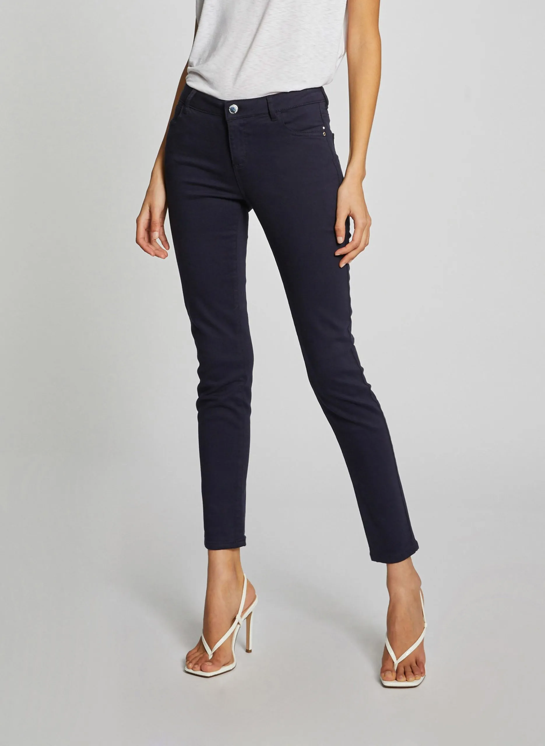 Skinny-Hose mit niedrigem Bund Blau 211-PETRA