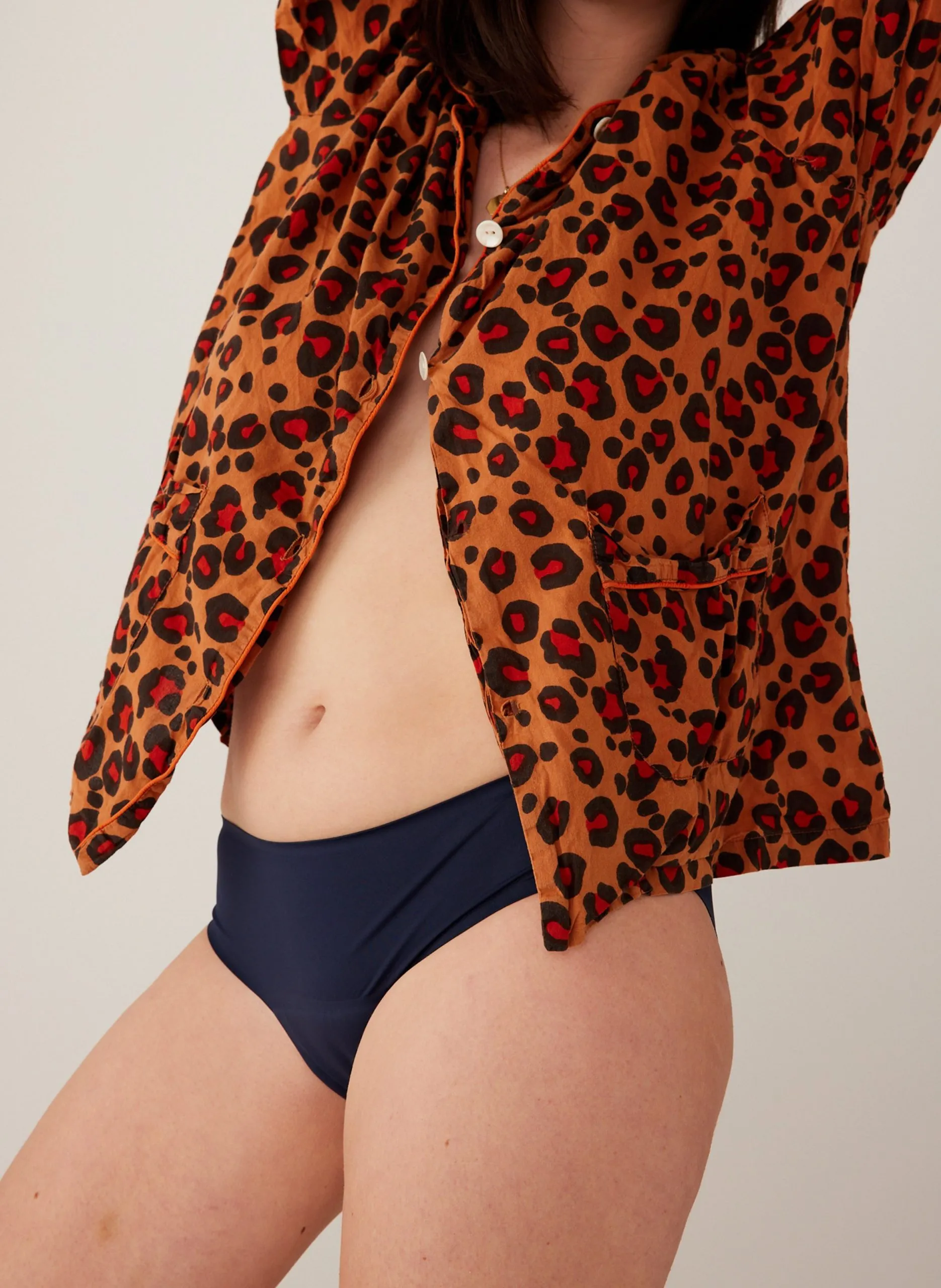 Perioden-Slip - Mittlere Blutung Blau