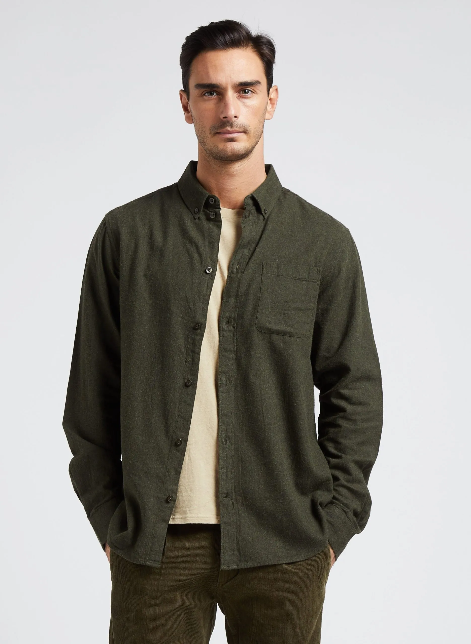 Kurzärmliges Hemd aus Bio-Baumwolle mit amerikanischem Kragen, Regular Fit Grun