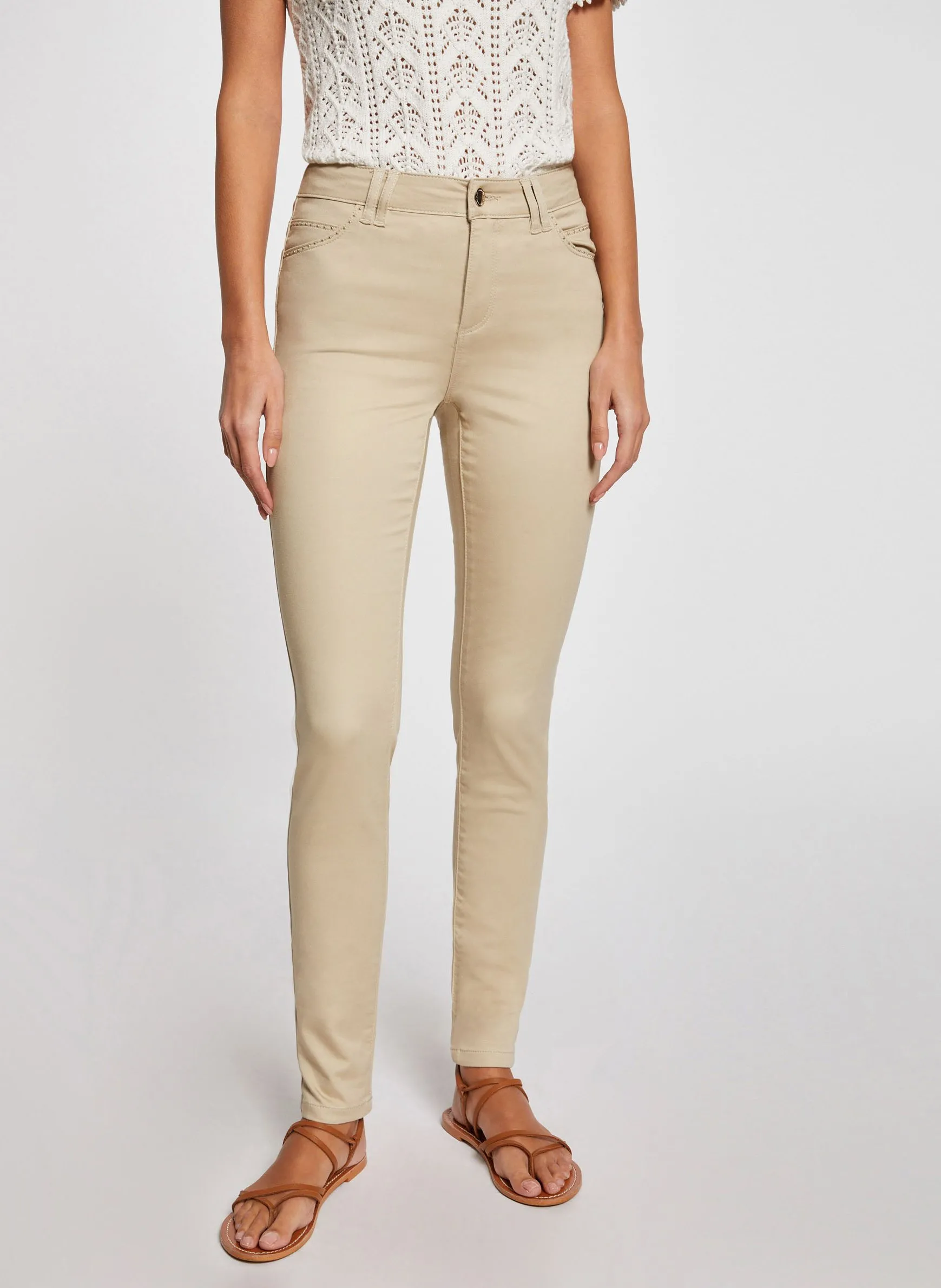Skinny Jeans aus Baumwoll-Mix Beige 241-PIOUBA