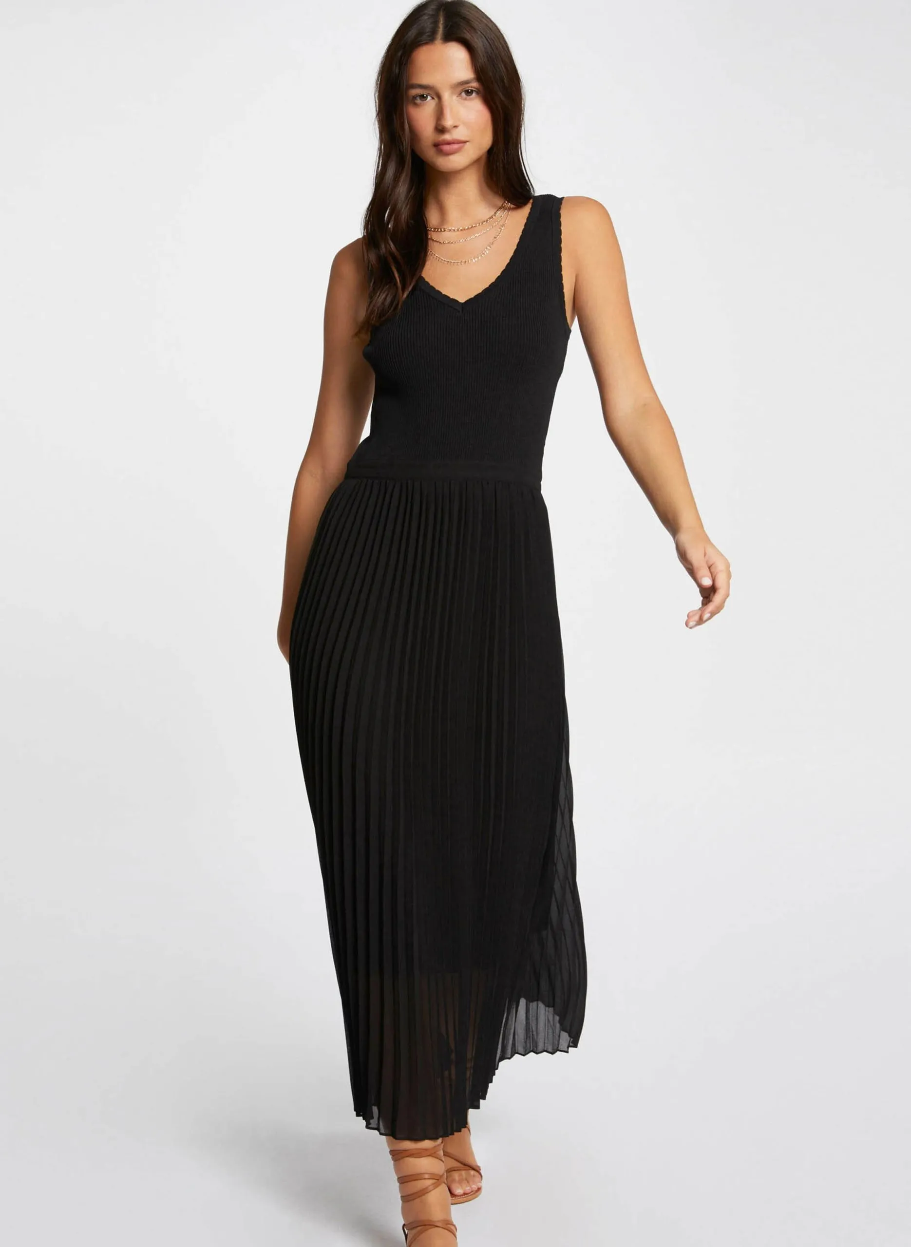 Lange eng anliegendes Strickkleid Braun 242-RMLISS