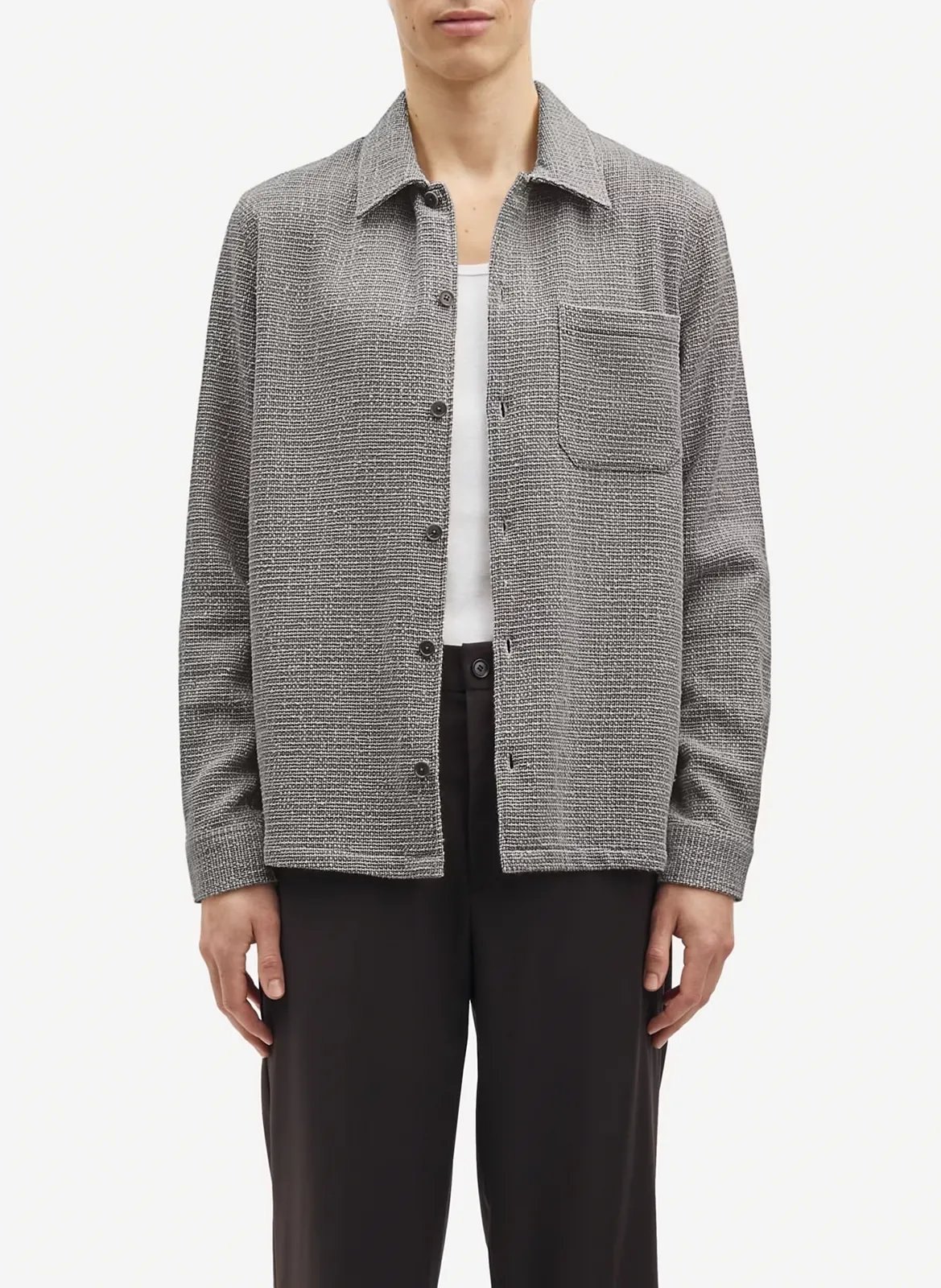 Gerade geschnittene Hemdjacke aus Baumwoll-Mix mit klassischem Kragen Schwarz SATAKA