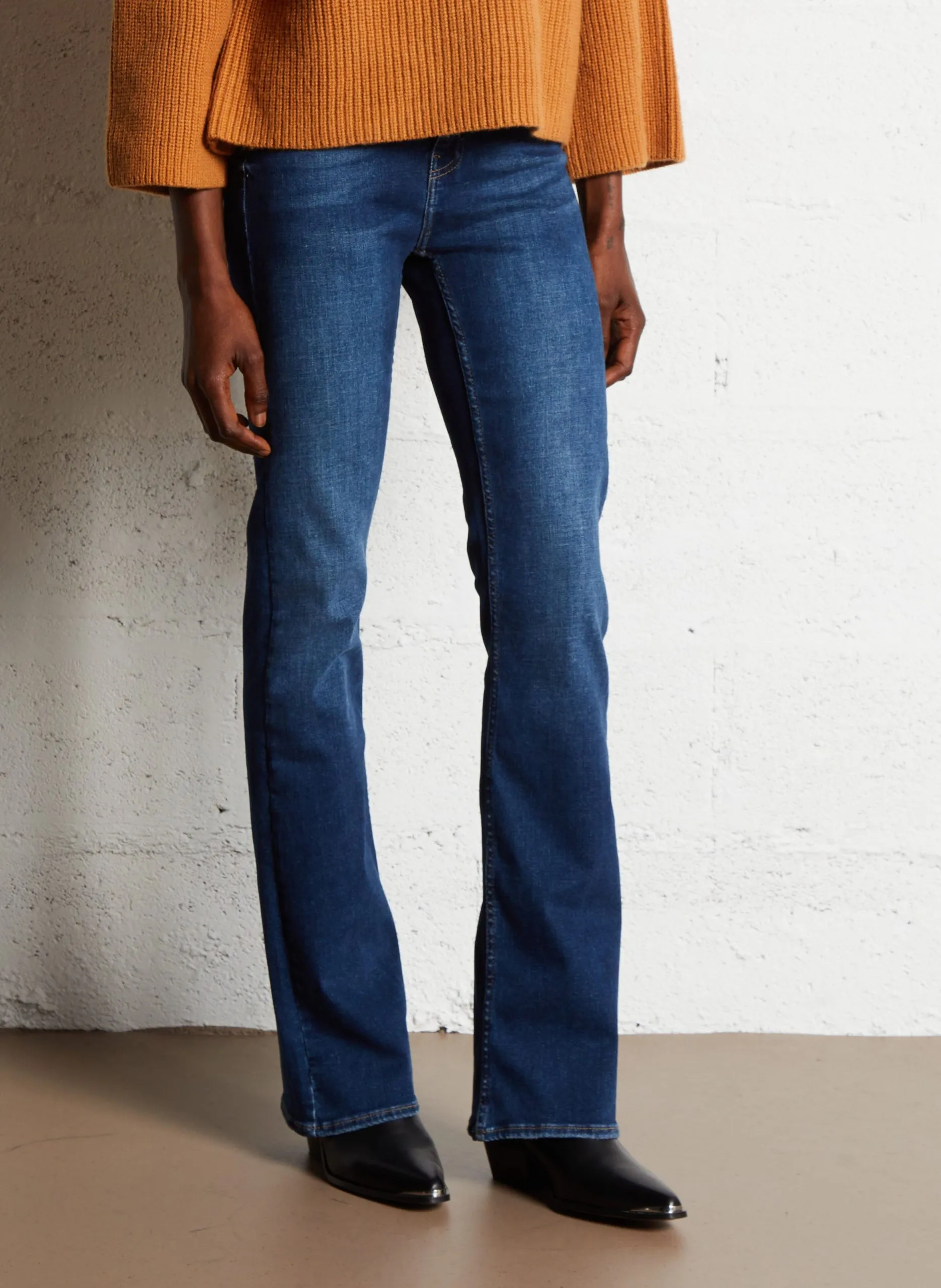 Bootcut-Jeans aus Baumwollmischung Blau LILY