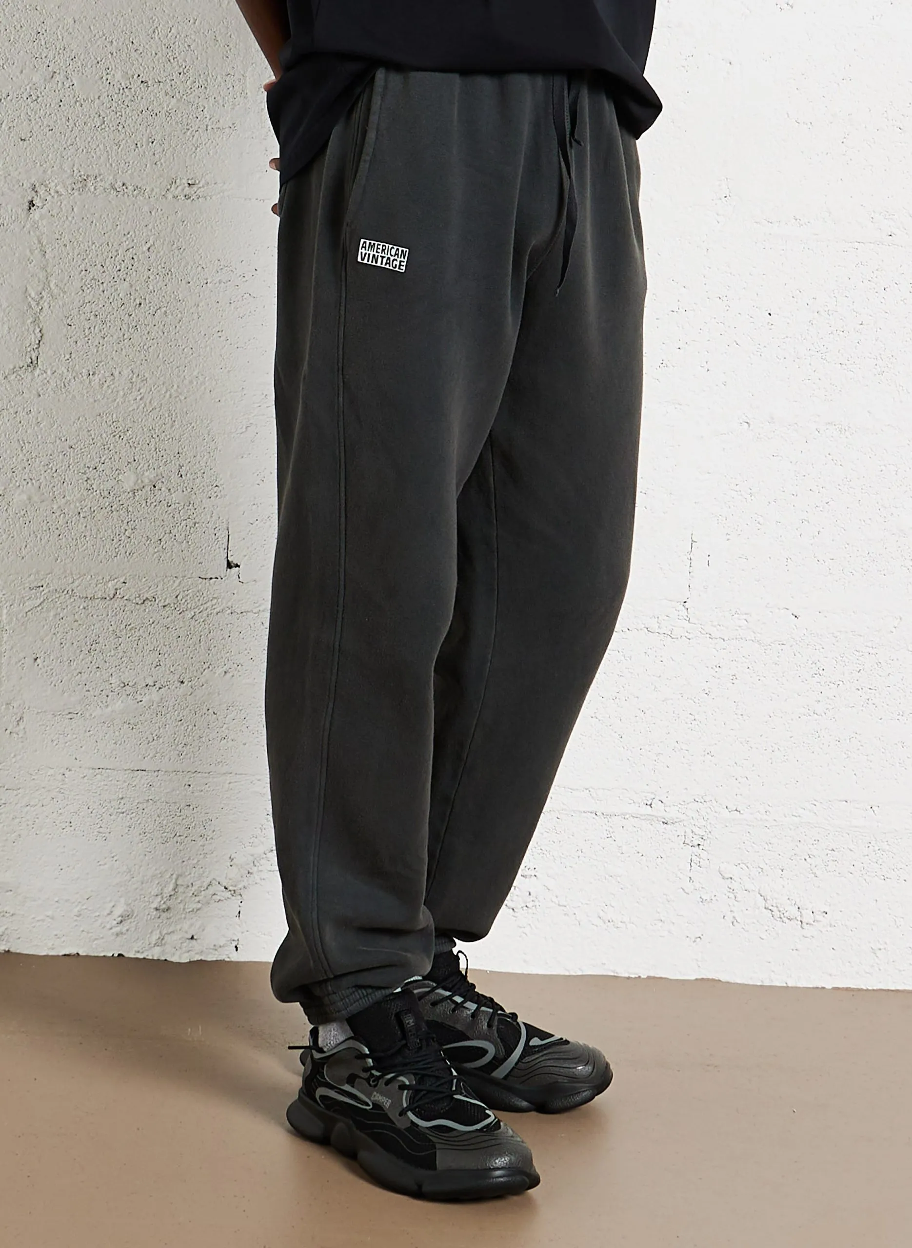 Jogginghose Schwarz IZUBIRD