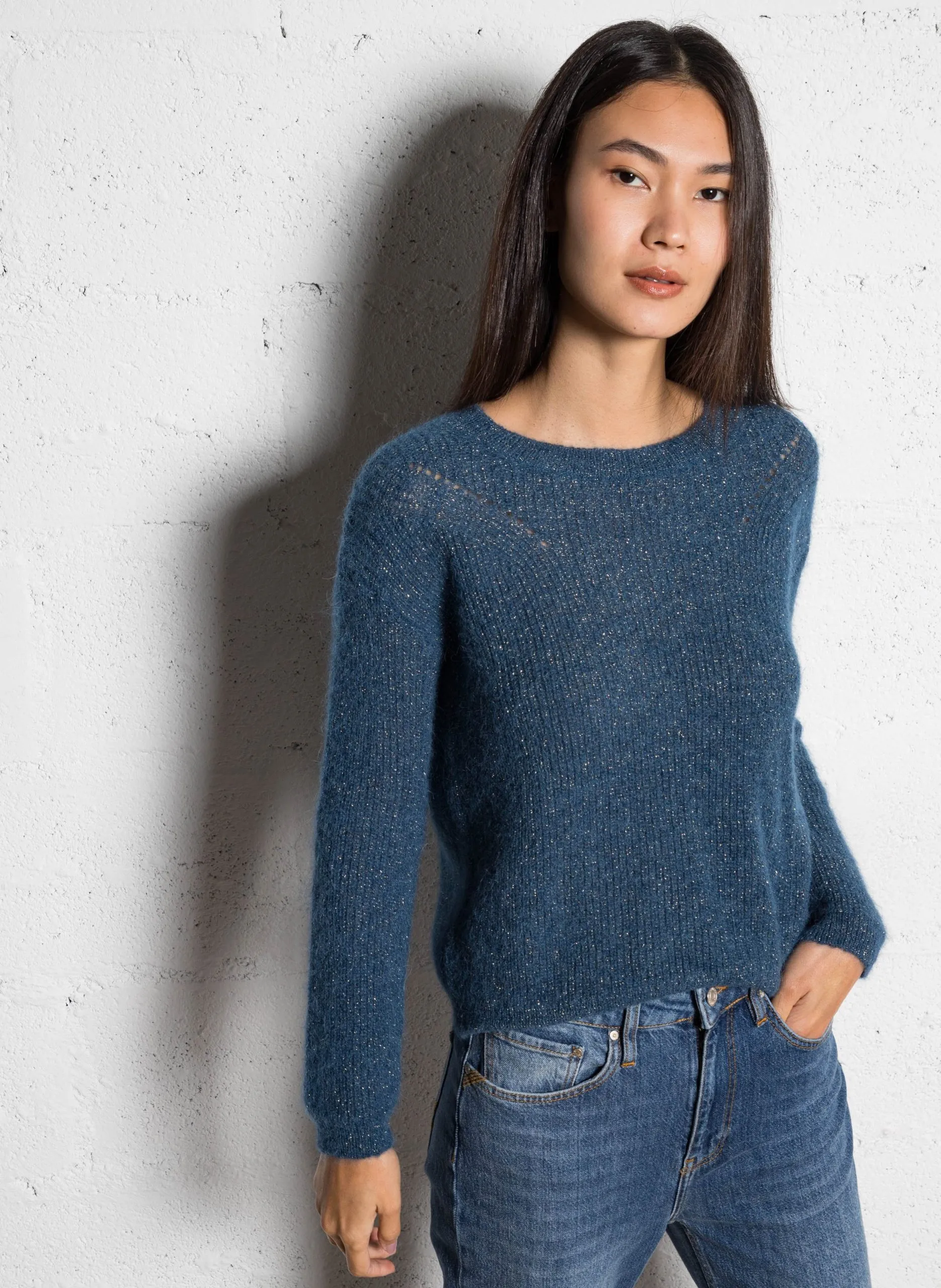 Weiter Metallic-Strickpullover mit Rundhalsausschnitt Blau MONCOEUROX
