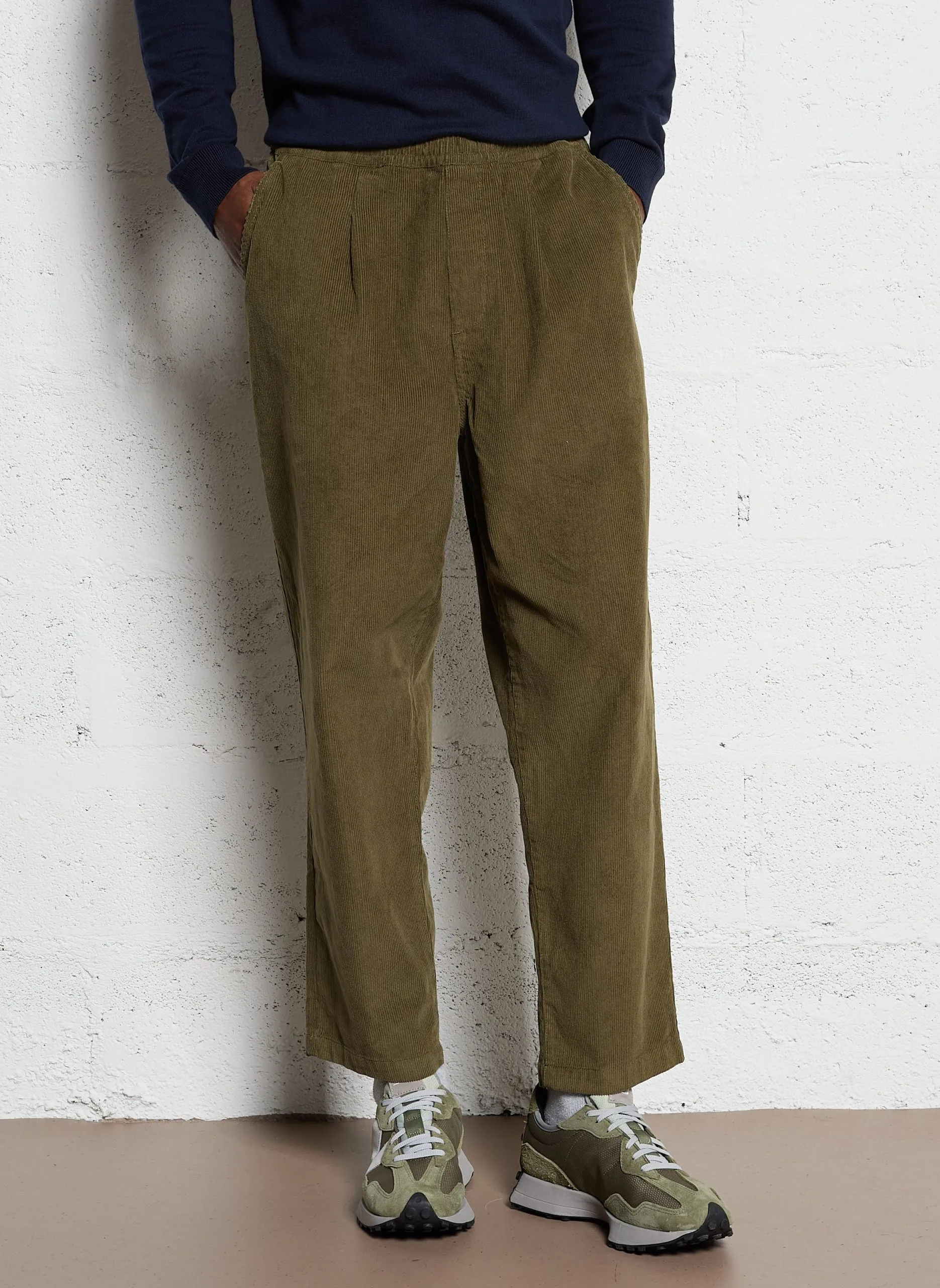 Gerade geschnittene Baumwollhose Grun HAWTIN