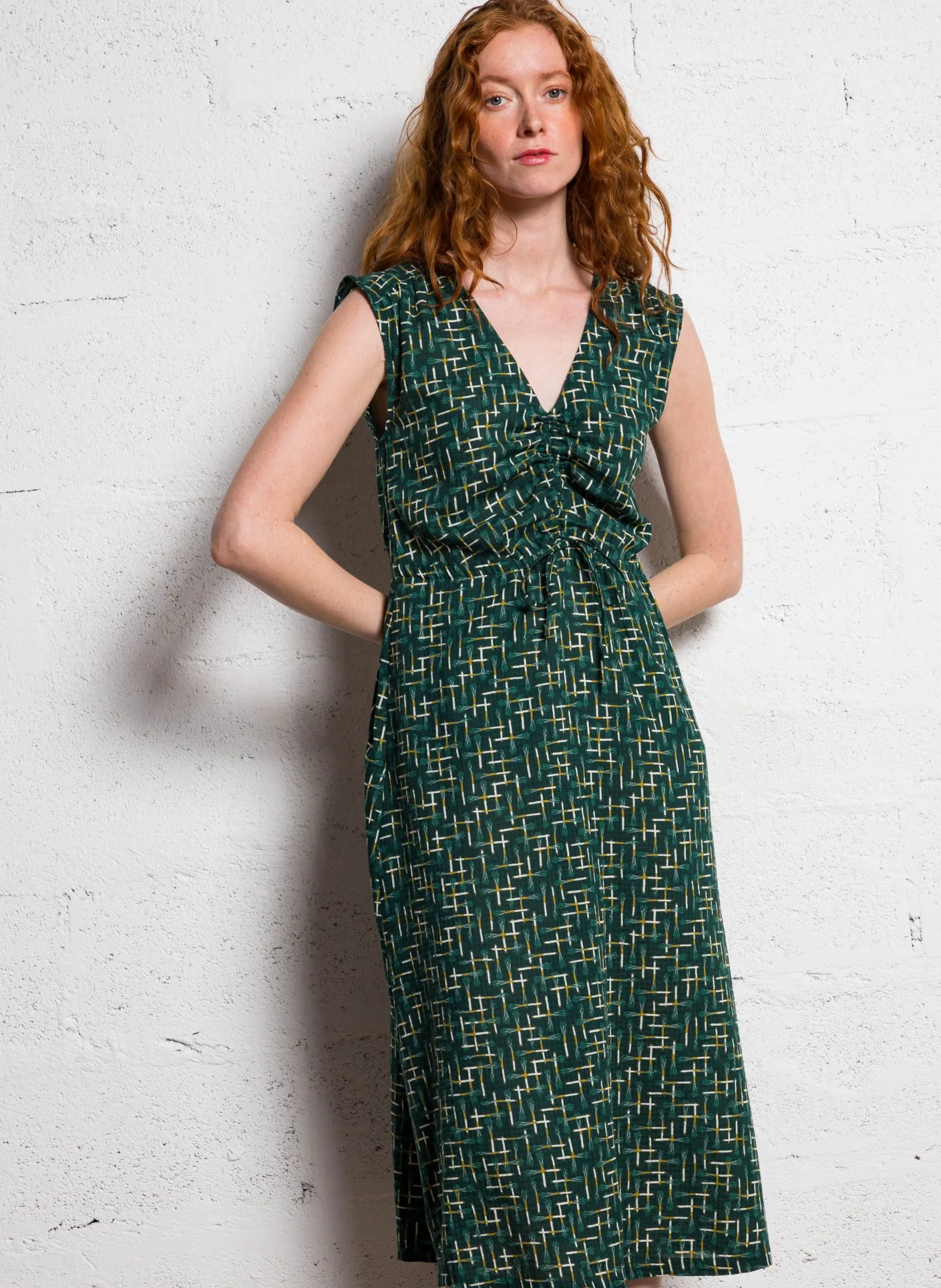 Ausgestelltes Midikleid mit Print Grun