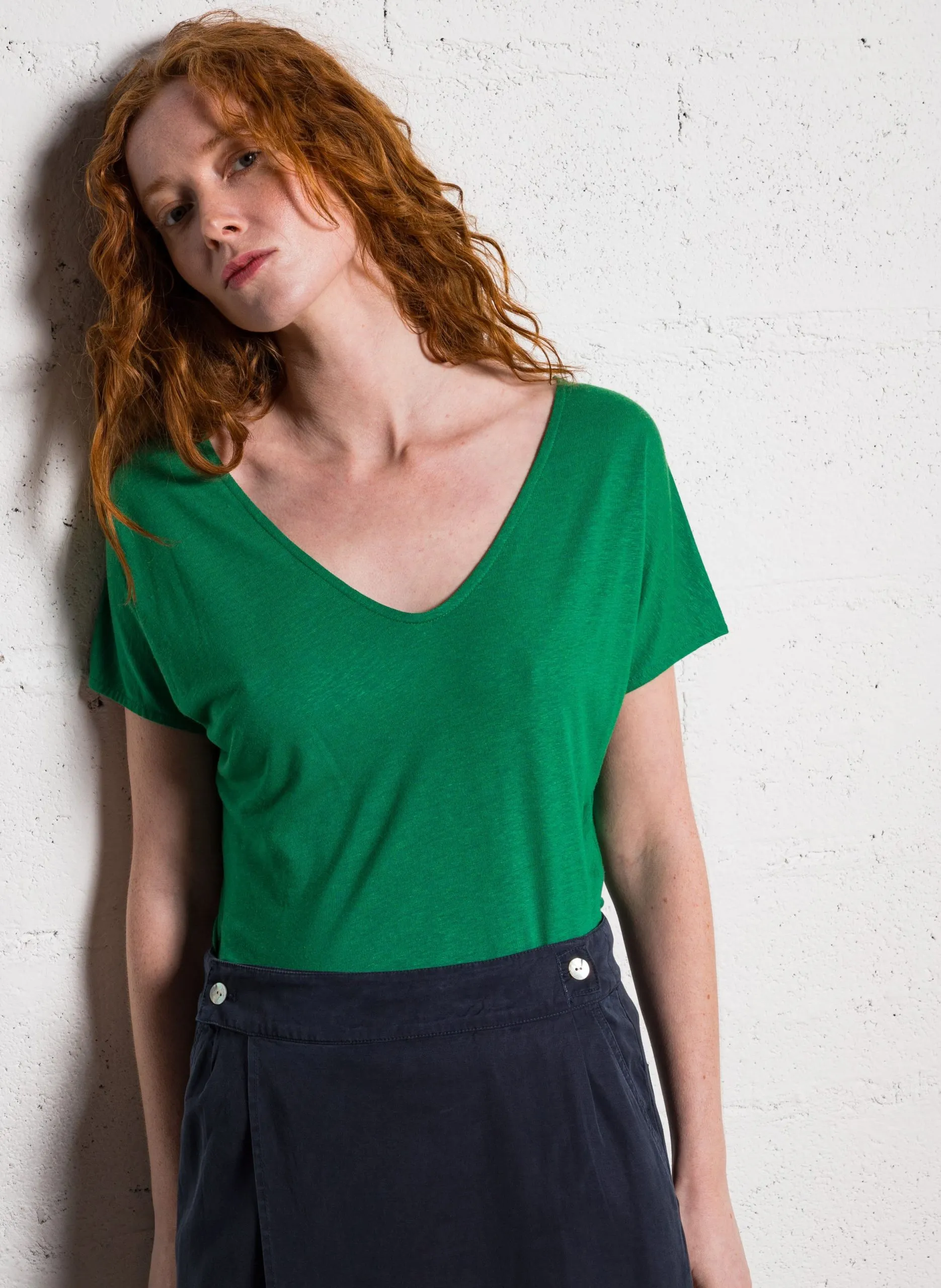 Top aus Crêpe mit V-Ausschnitt Grun