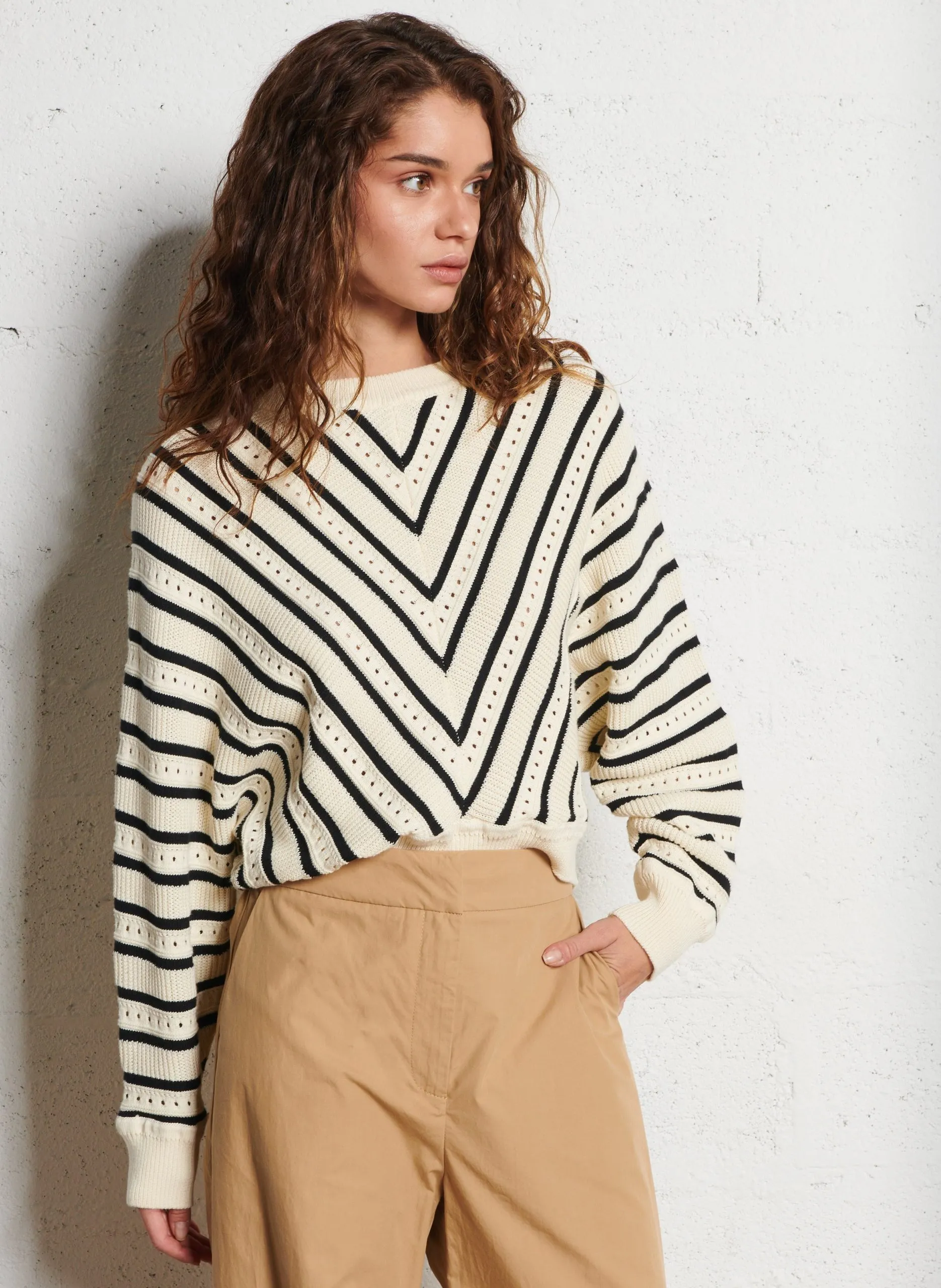 Weites Pullover mit weiten Ärmeln aus Baumwolle Beige PHEANA