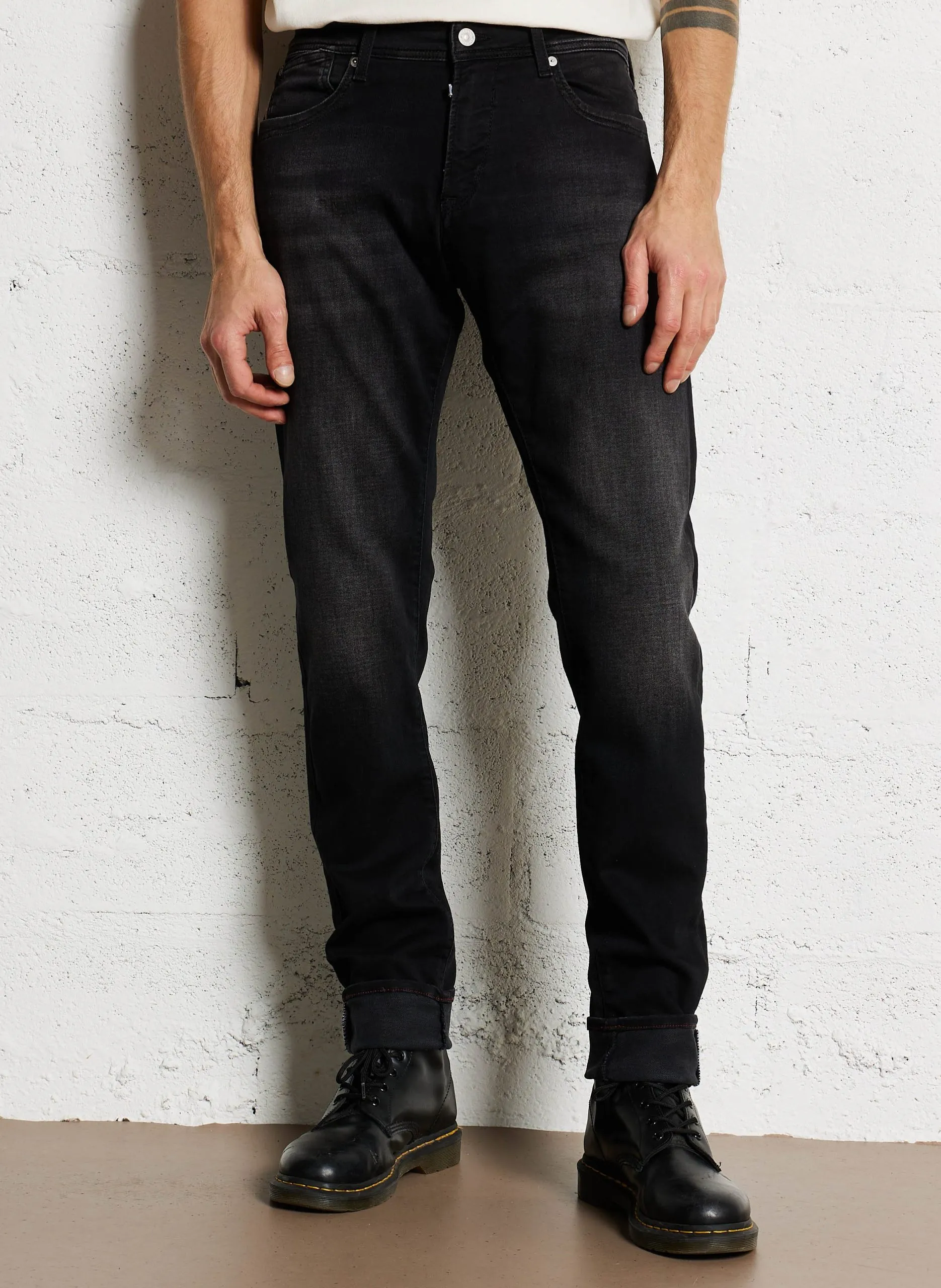 Jeans mit verstellbarer Passform und verwaschenem Look Schwarz 700/11JO