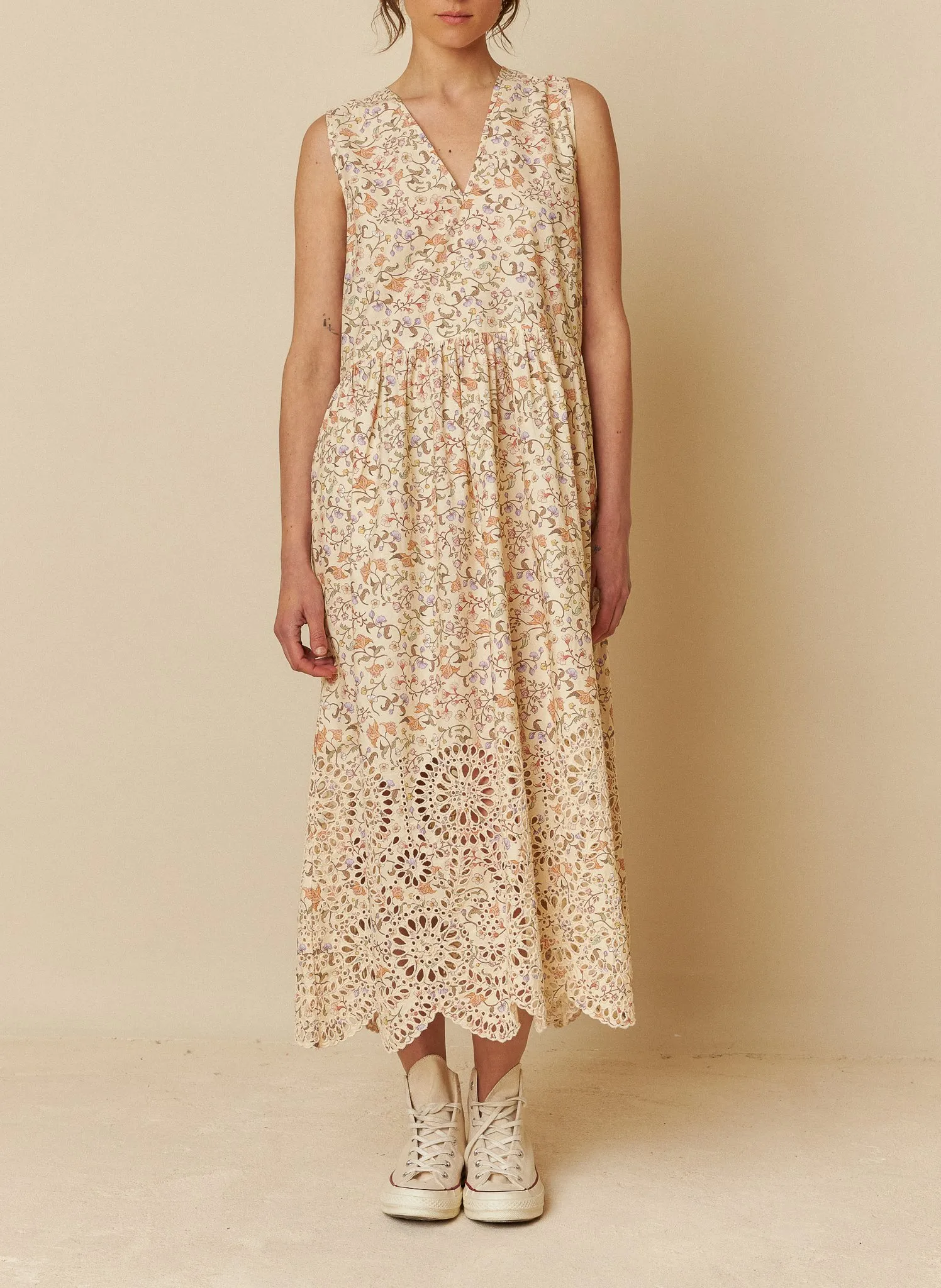 Besticktes Baumwoll-Maxikleid Beige