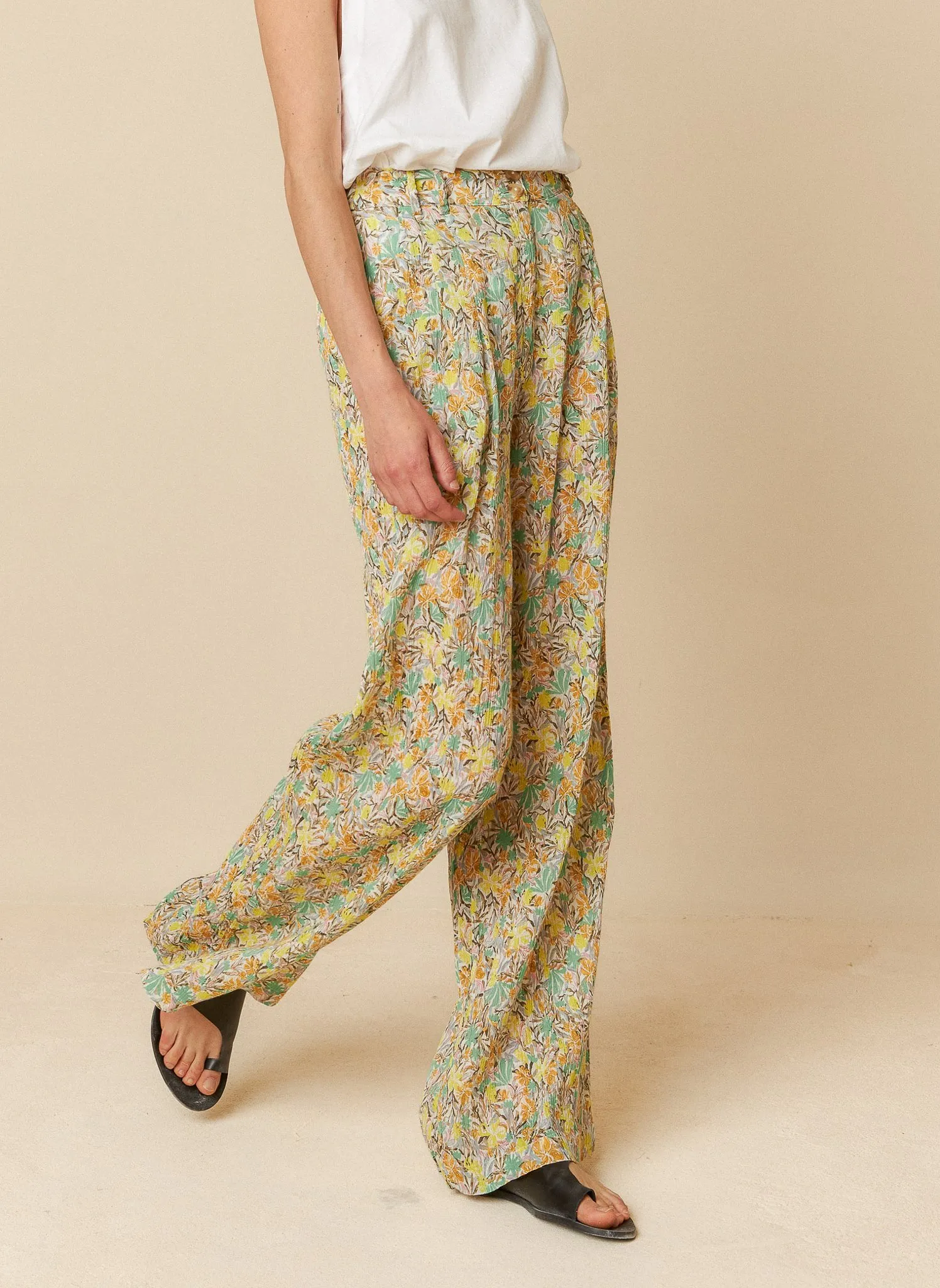 Weit geschnittene, bedruckte Baumwollhose Mehrfarbig