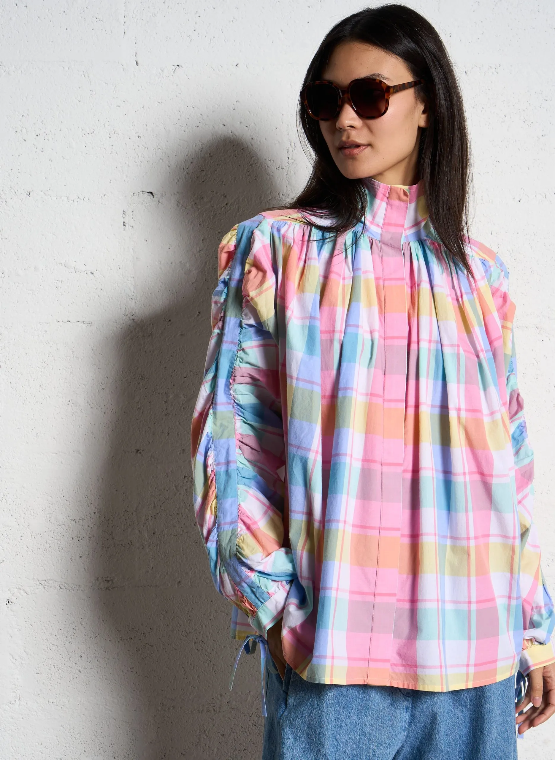 Bedruckte Bluse mit hohem Kragen aus Baumwolle Mehrfarbig JOY