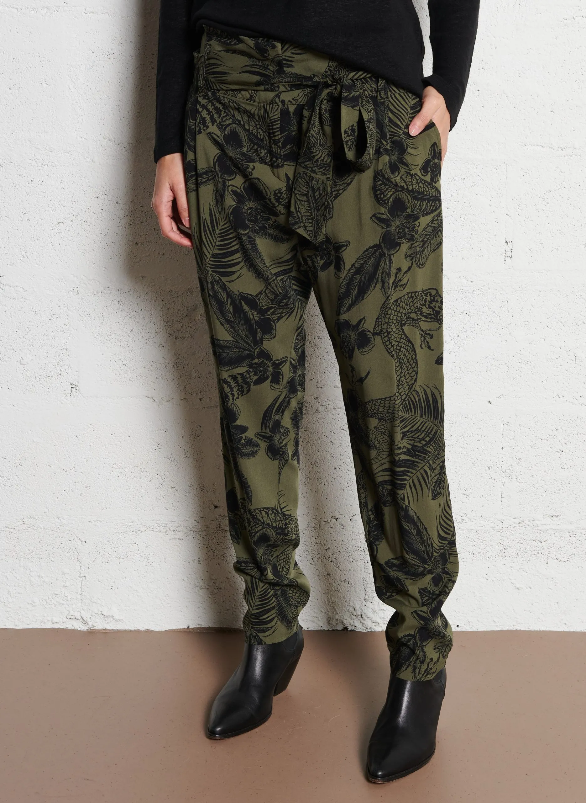 Bedruckte Slimfit-Hose Khaki