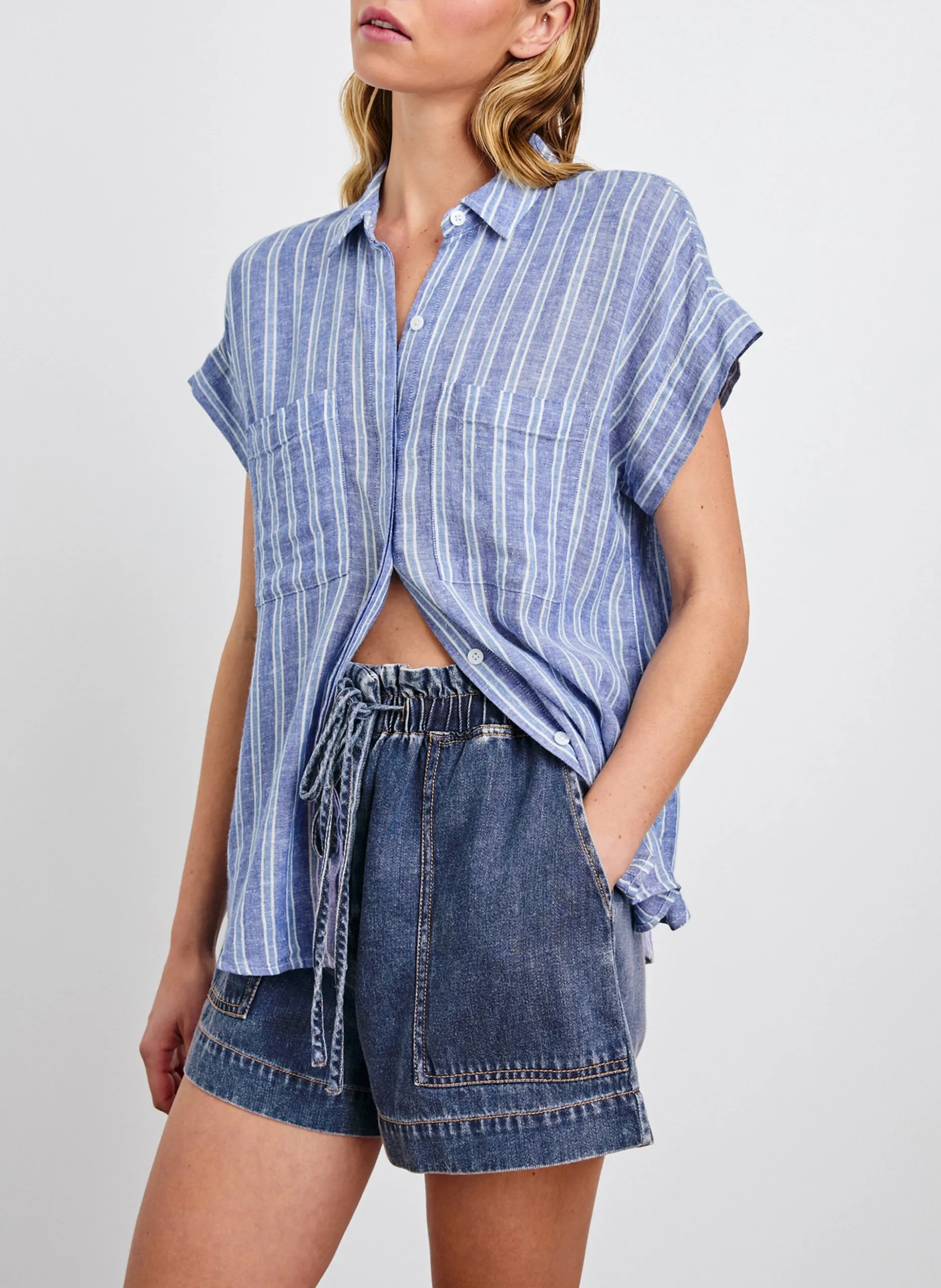 Bluse aus Leinen-Mix mit klassischem Kragen Blau CITO