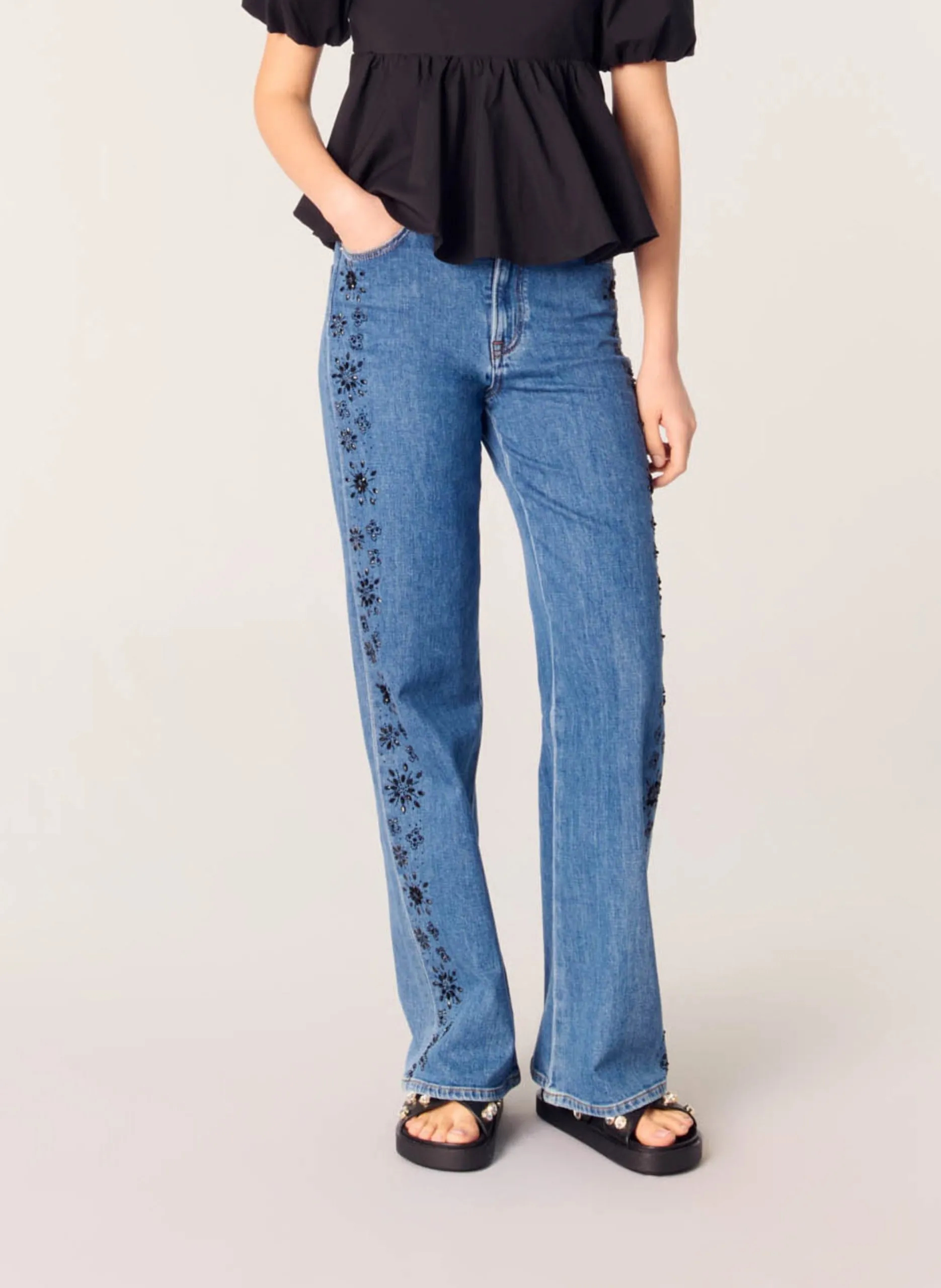 Weit geschnittene Hose aus Baumwollmischung mit Stickerei Blau