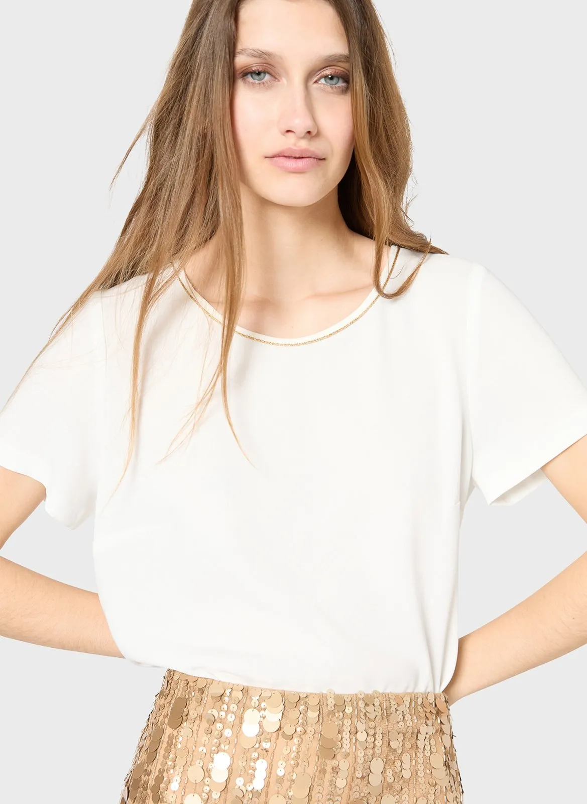 Gerade geschnittene, ärmellose Bluse aus Viskose-Mix Beige UBELIE