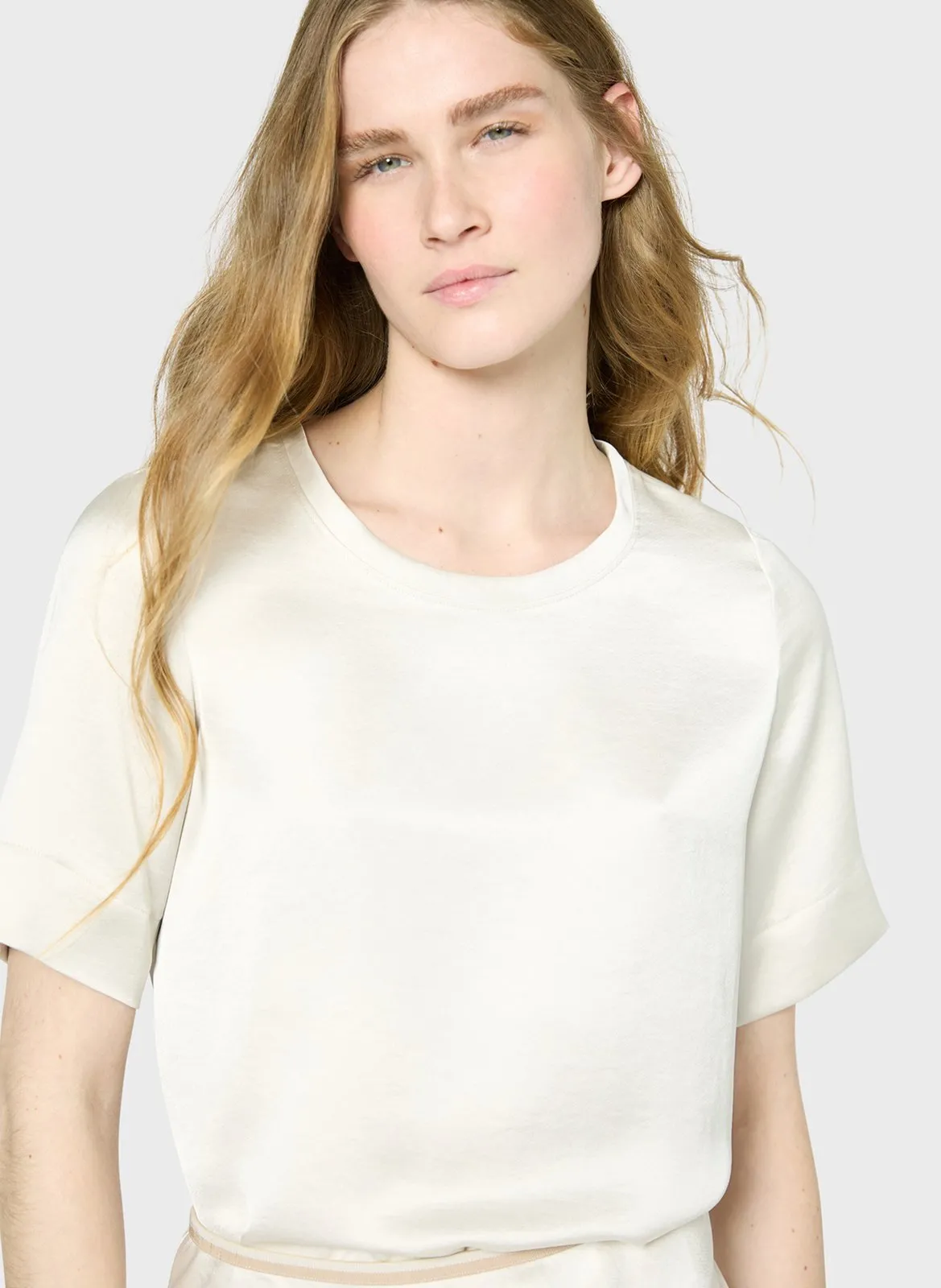 Weites Satintop Beige UMIKO