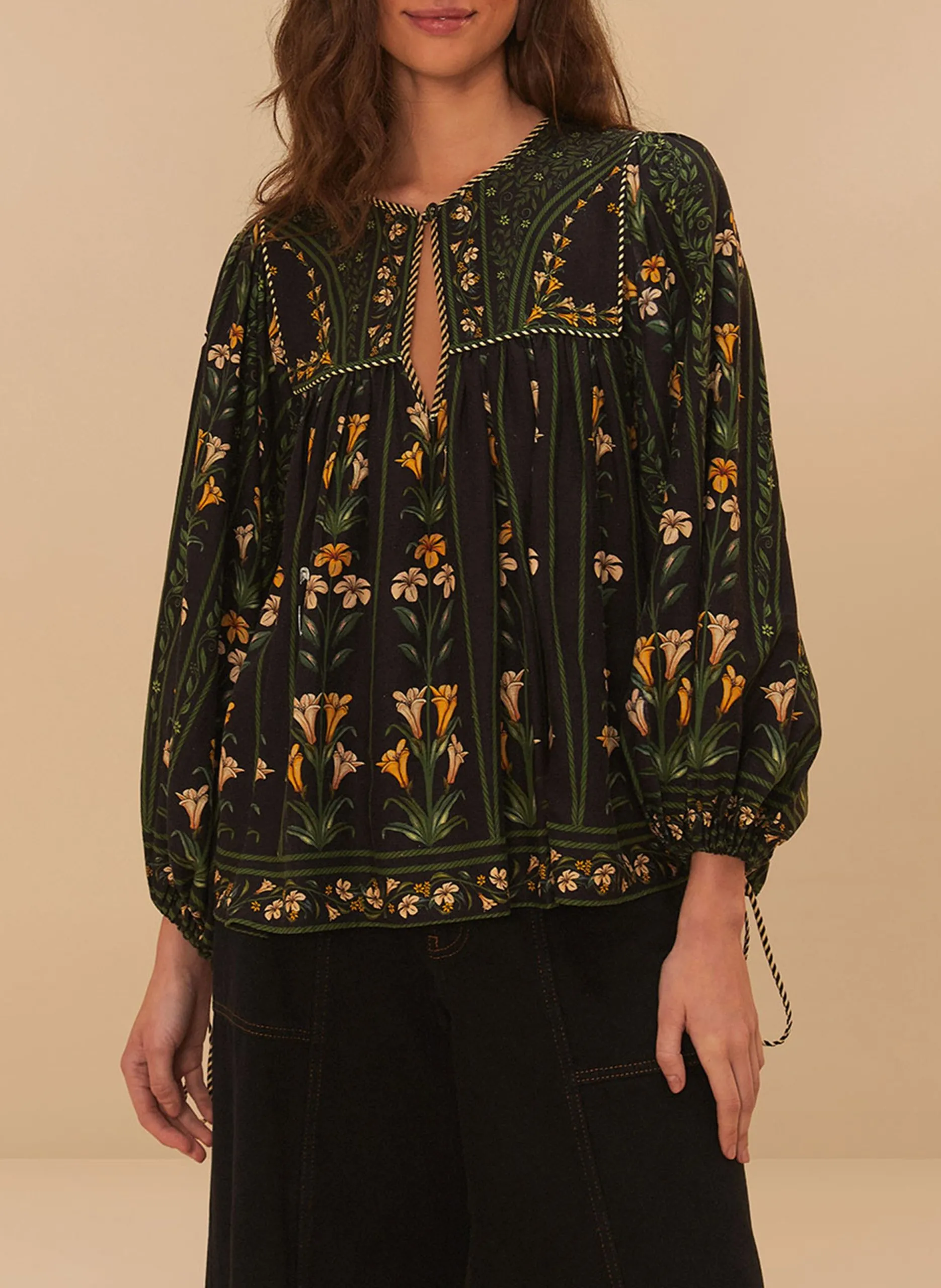 Weites Top mit langen Ärmeln und Print Schwarz