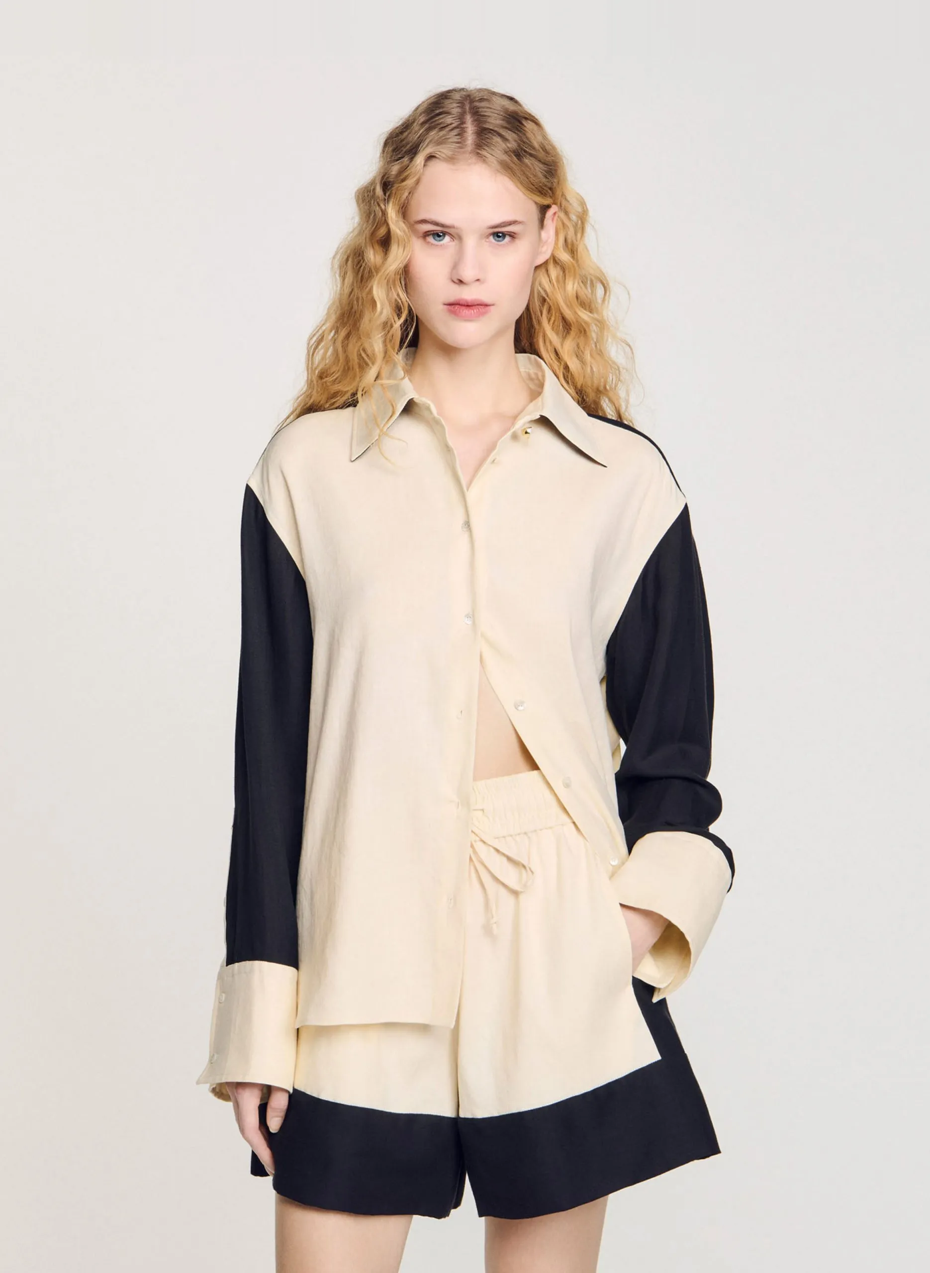 Zweifarbige gerade Bluse Weiss