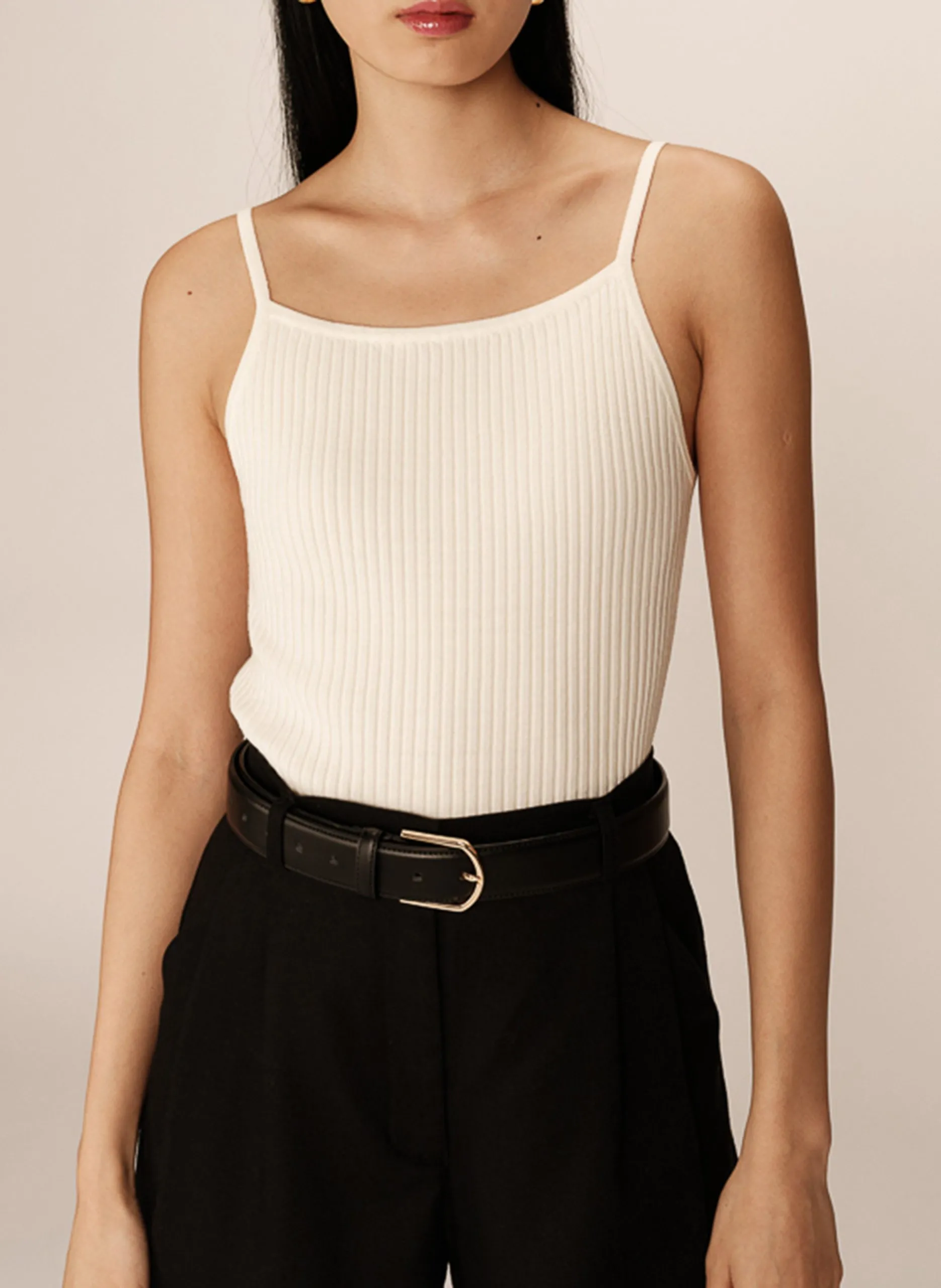 Feinstricktop mit dünnen Trägern Weiss PABLO