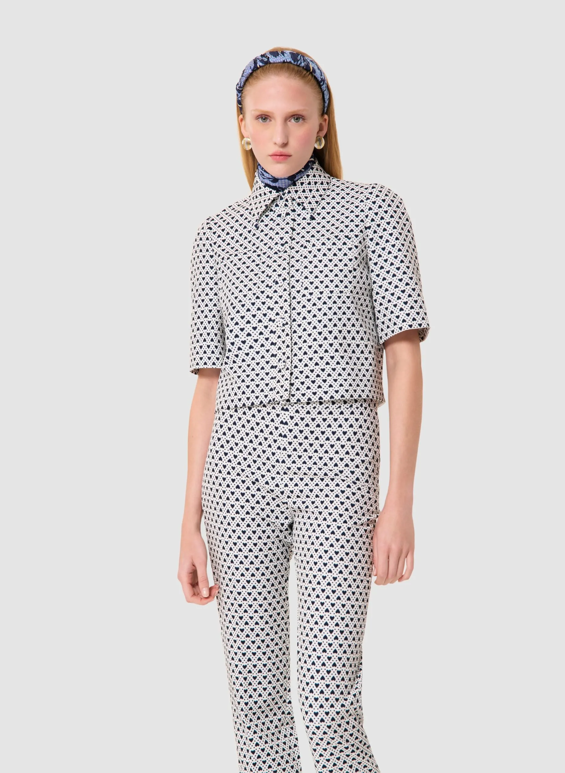 Top mit klassischem Kragen Weiss THADEA