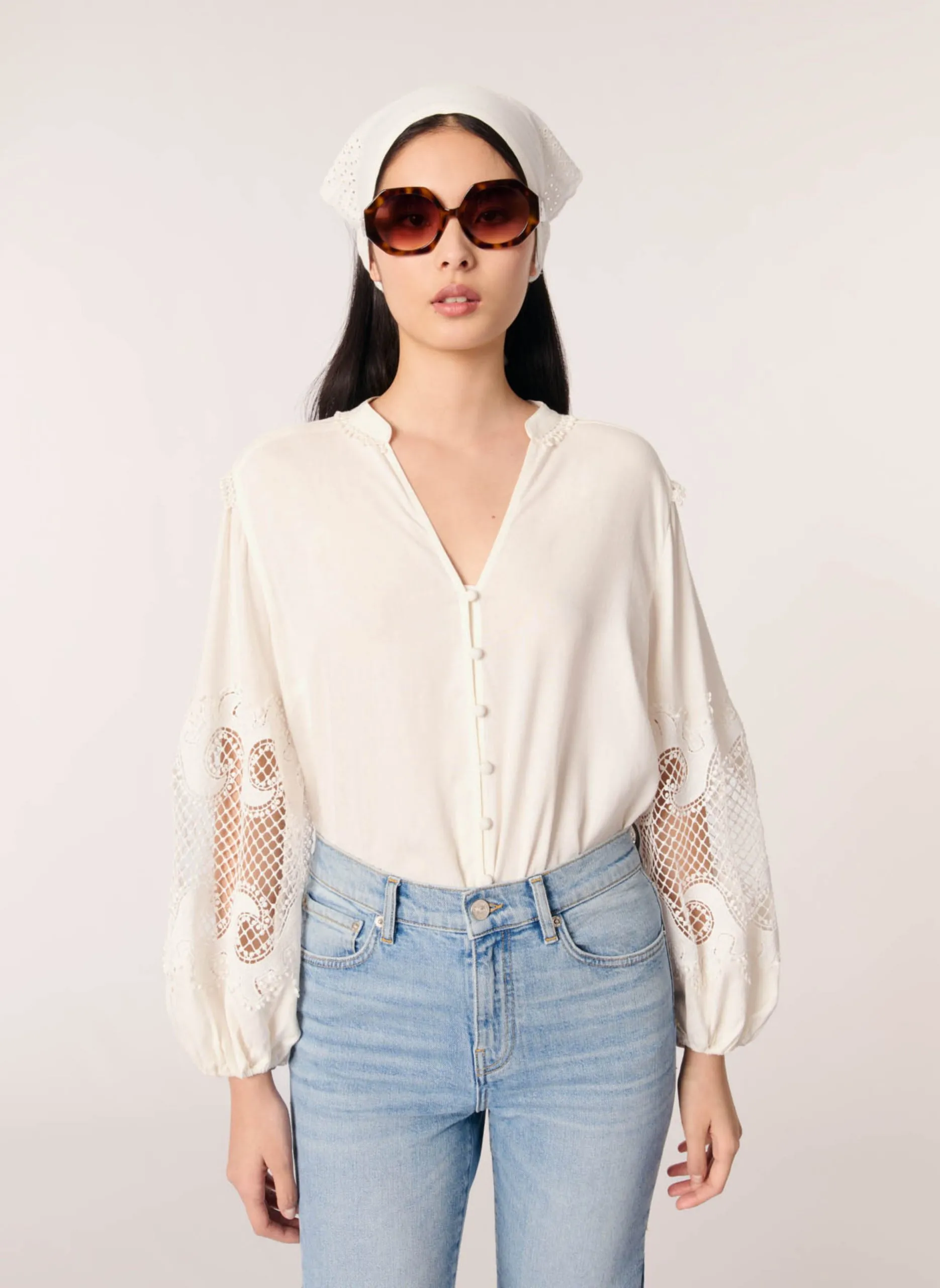 Bluse mit V-Ausschnitt Beige