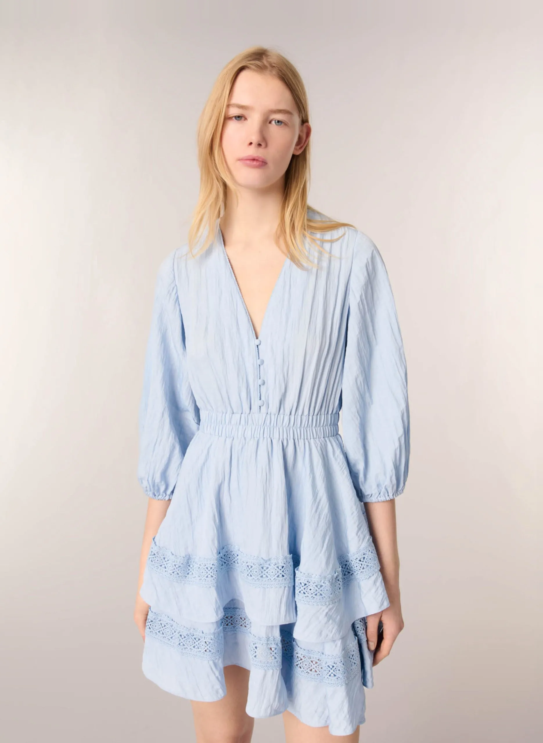 Ausgestelltes Kleid mit V-Ausschnitt Blau