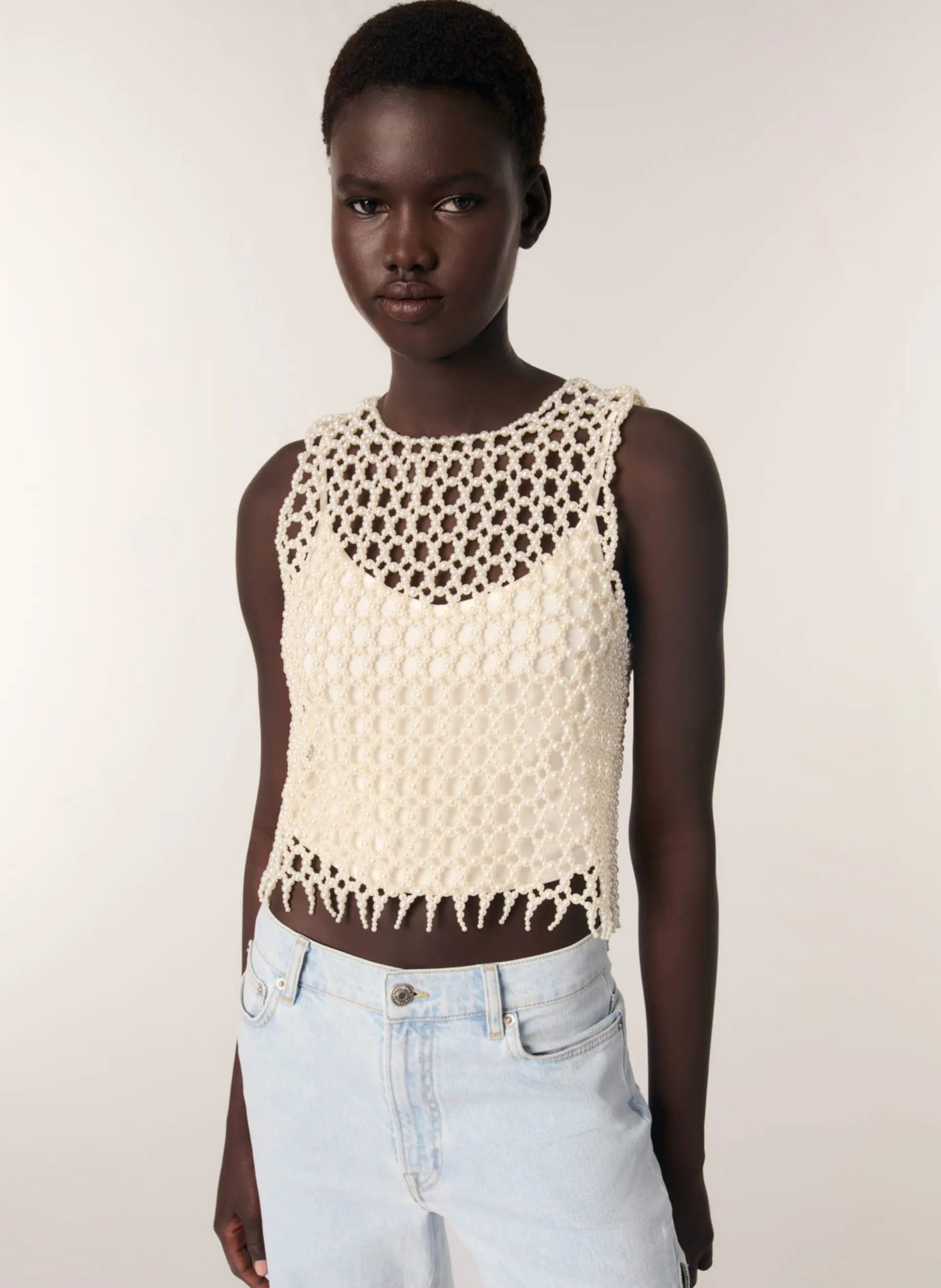 Gerade geschnittenes Perlen-Top mit Rundhalskragen Beige