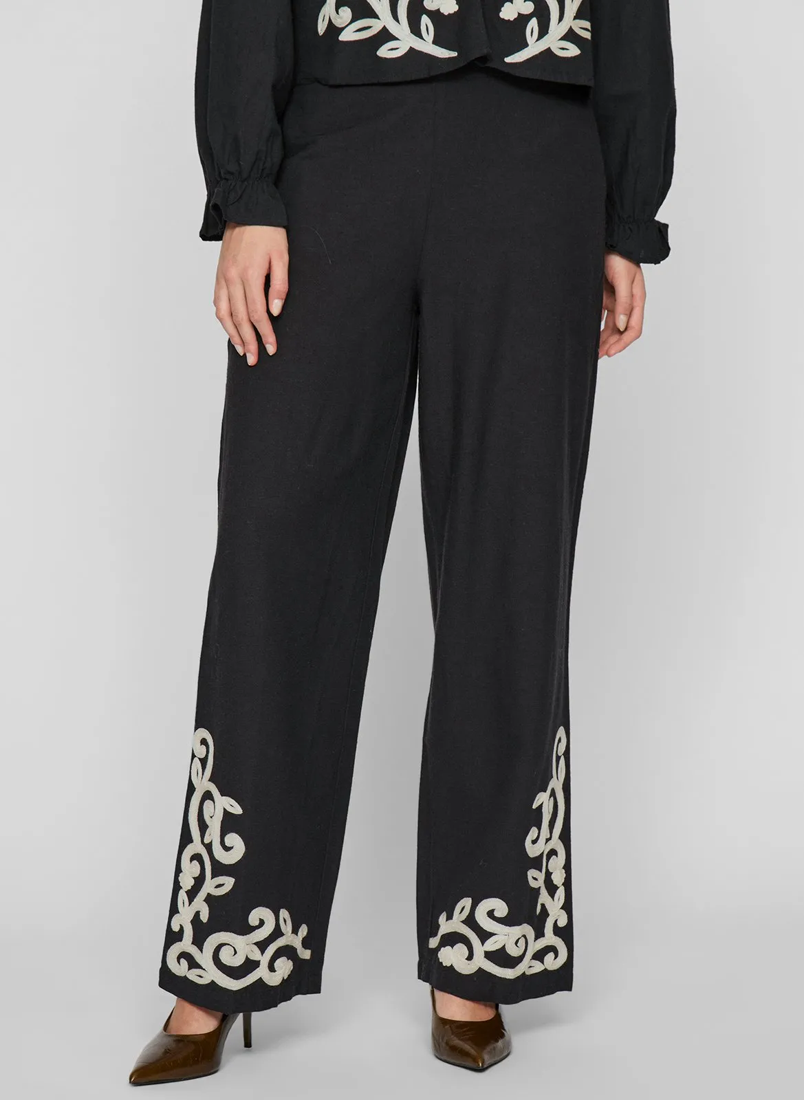 Gerade geschnittene bestickte Hose Schwarz