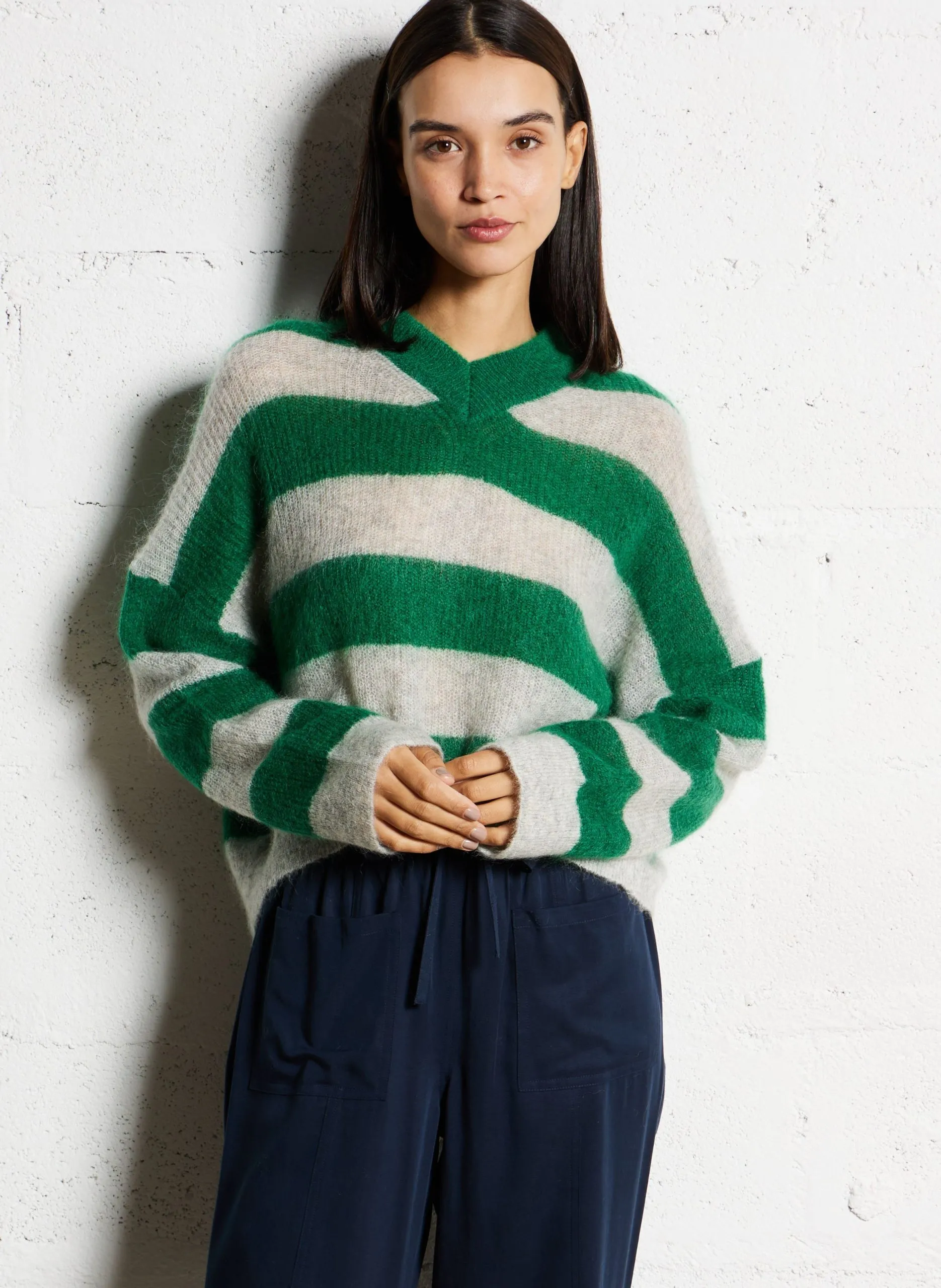 Oversize V-Ausschnitt Pullover aus gemischtem Mohair Blau ARCY