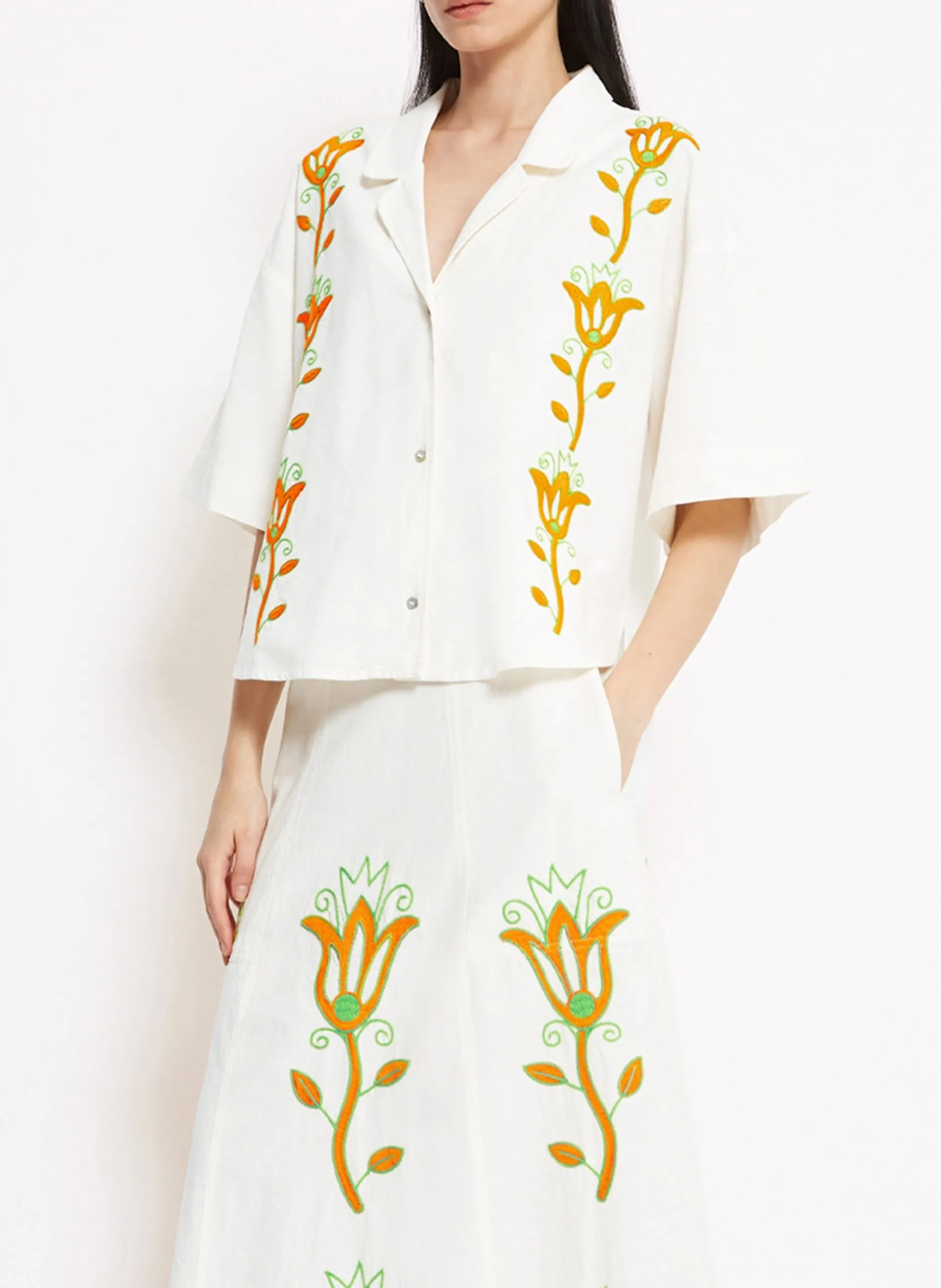 Oversize Hemd aus bestickter Baumwolle Beige ROMEO