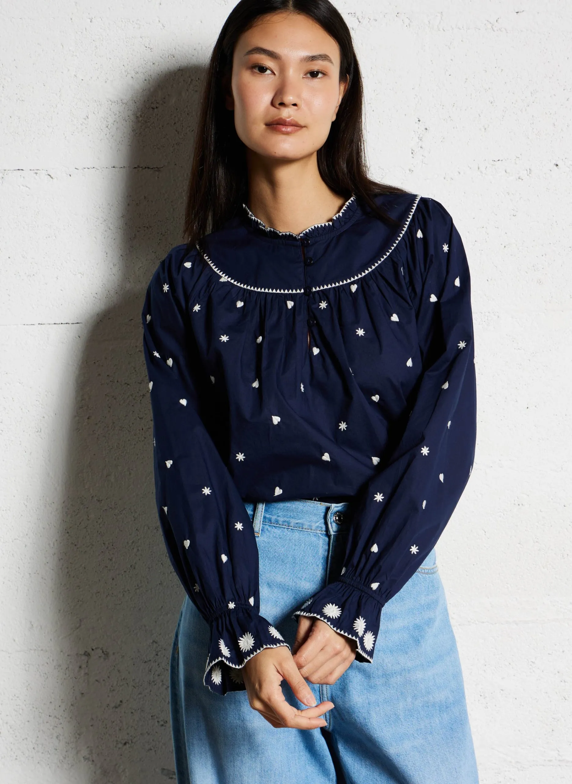 Weites besticktes Bio-Baumwolltop Blau MAISY