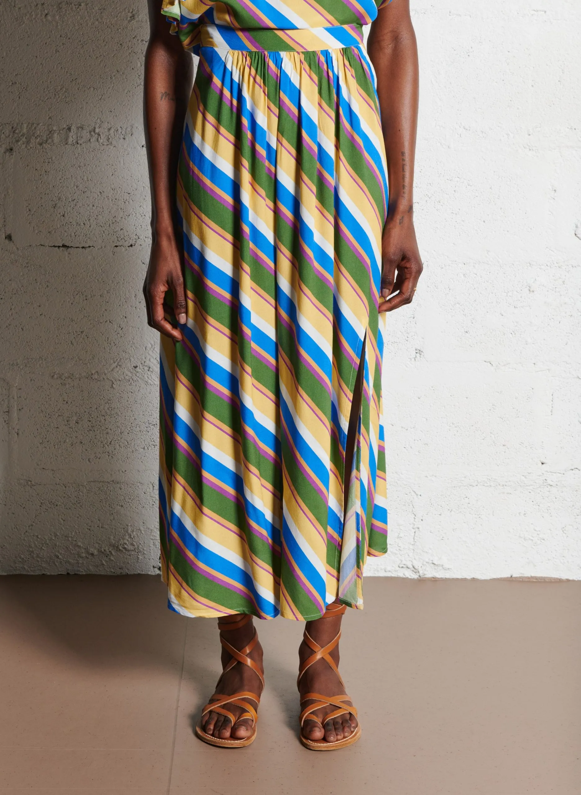 Bedruckter langer Rock Grun JOLYNA