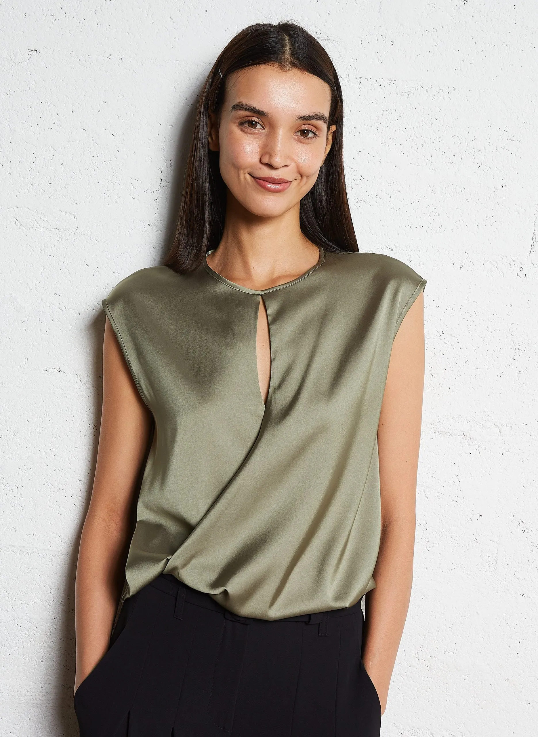 Ärmellose geraffte Bluse Khaki