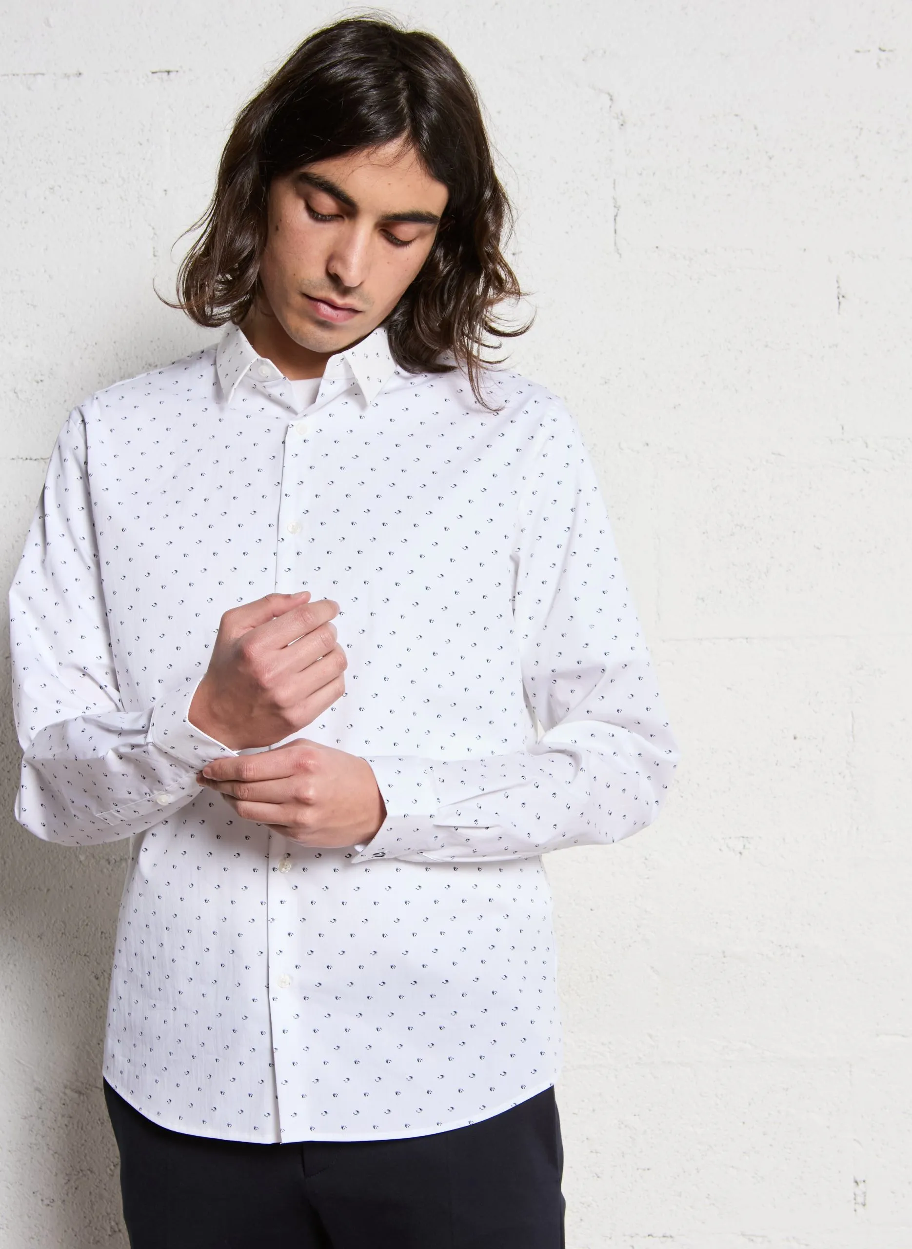 Slim-Fit Hemd mit klassischem Kragen und Muster Weiss