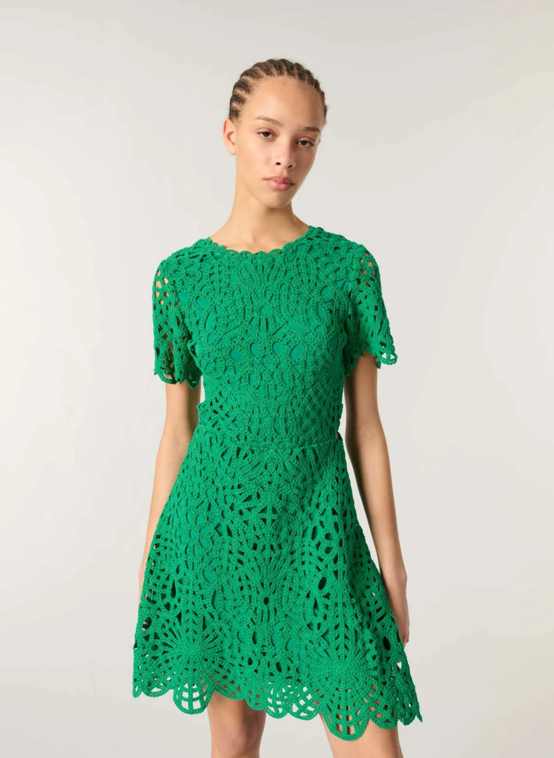 Ärmelloses Kleid aus zweifarbiger Spitze Grun