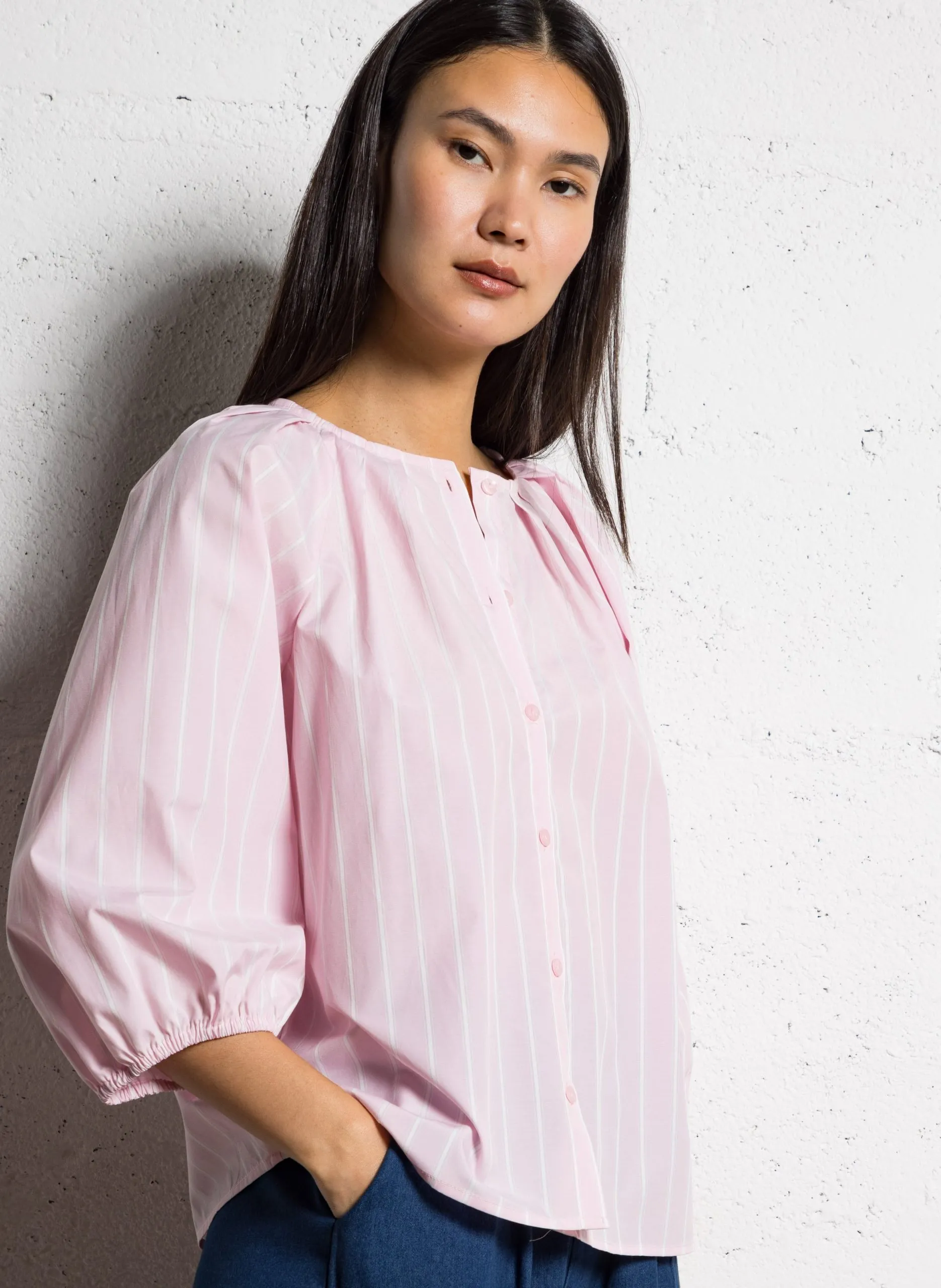 Weites Hemd mit Rundhalsausschnitt Violett