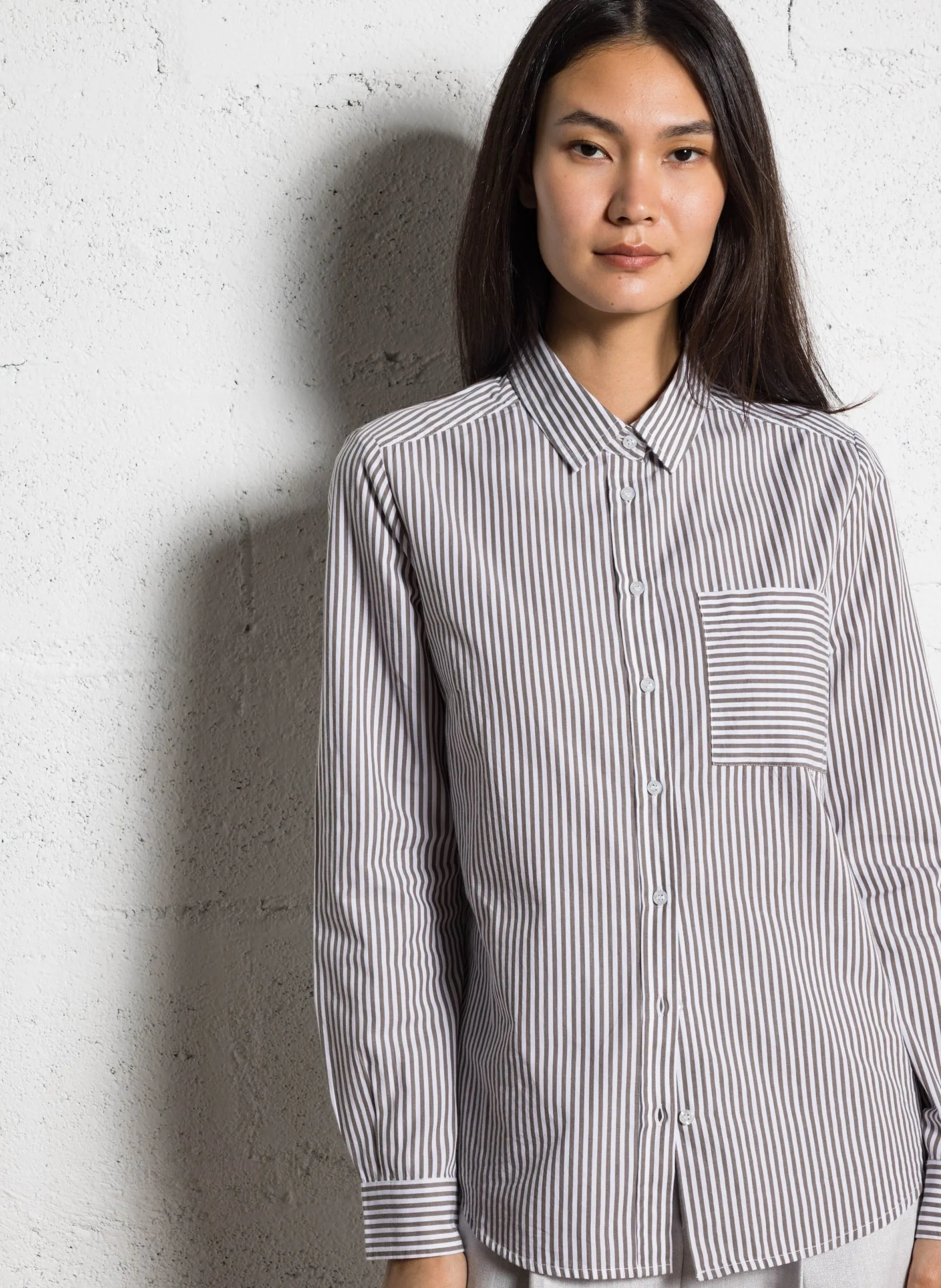 Baumwollhemd mit klassischem Kragen Grau