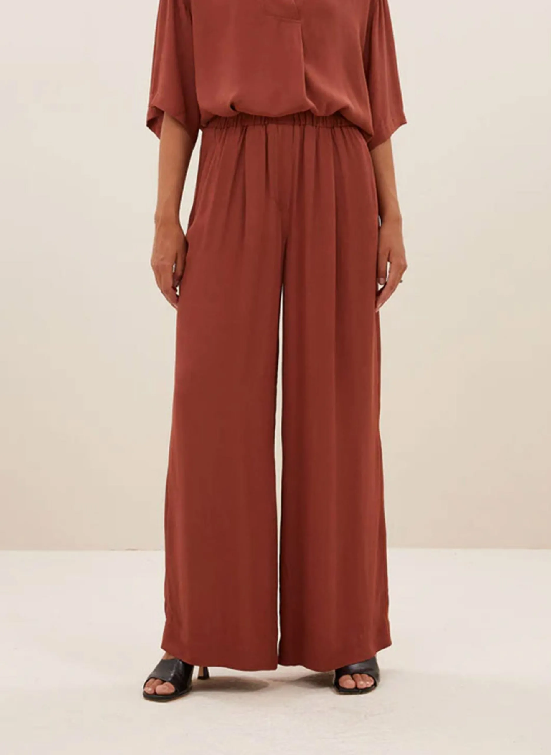 Weit geschnittene Hose Braun BENJI