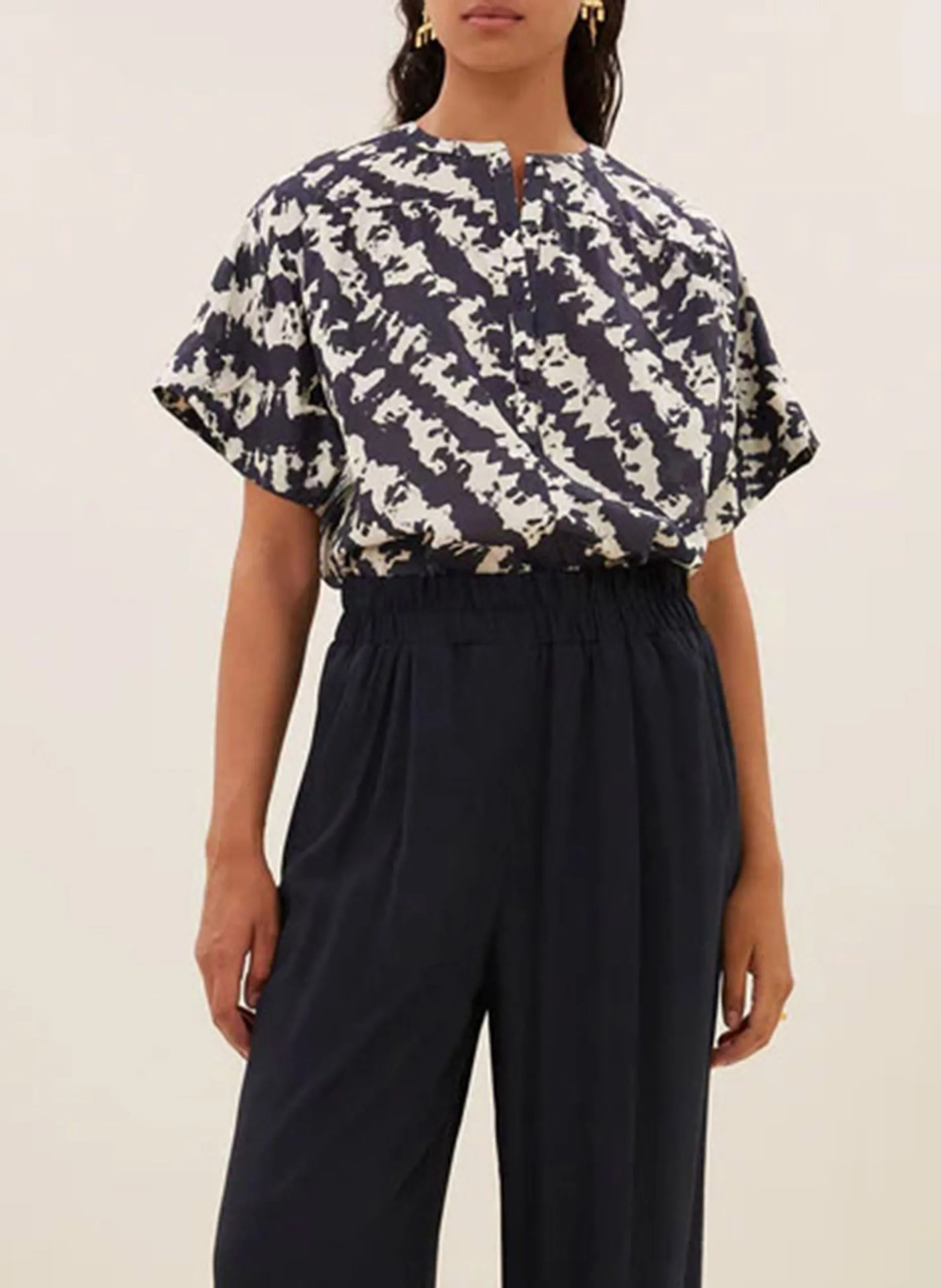 Baumwollbluse mit Rundhalsausschnitt Schwarz BO