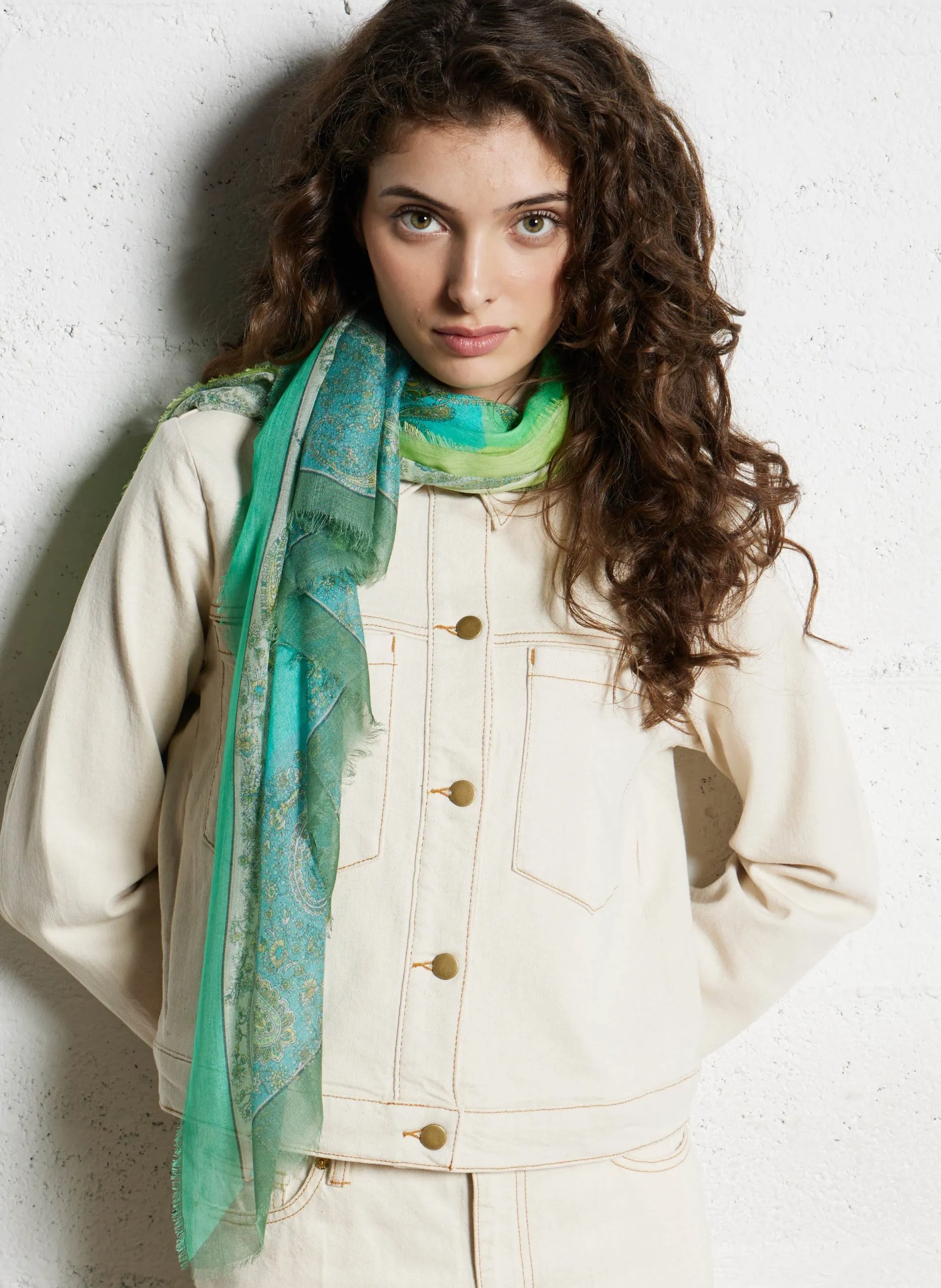 - 86 x 182 cm. Grun EVY