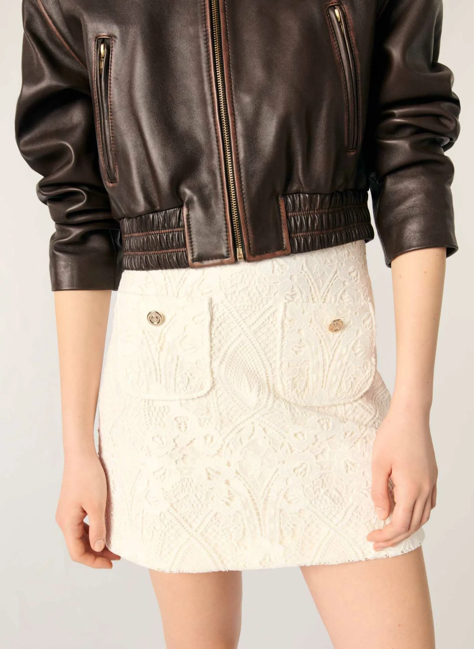 Gerade geschnittener Kurzrock Beige