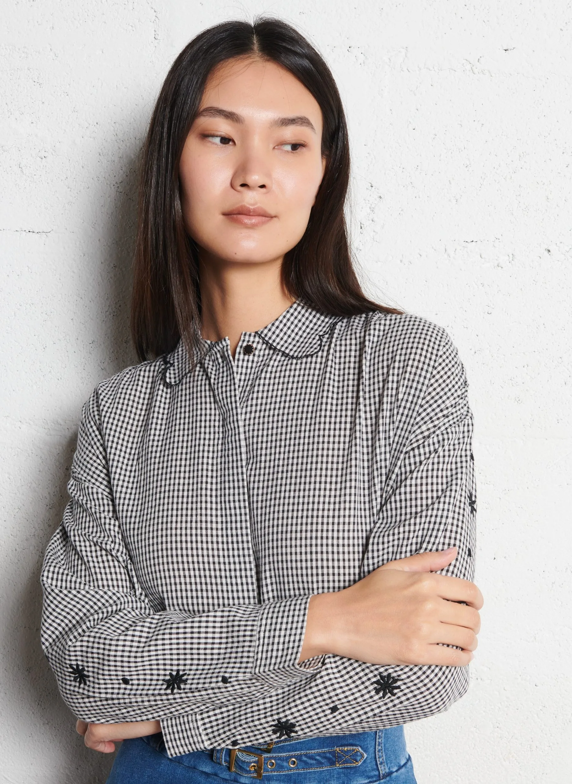 Bluse mit viktorianischem Kragen Weiss