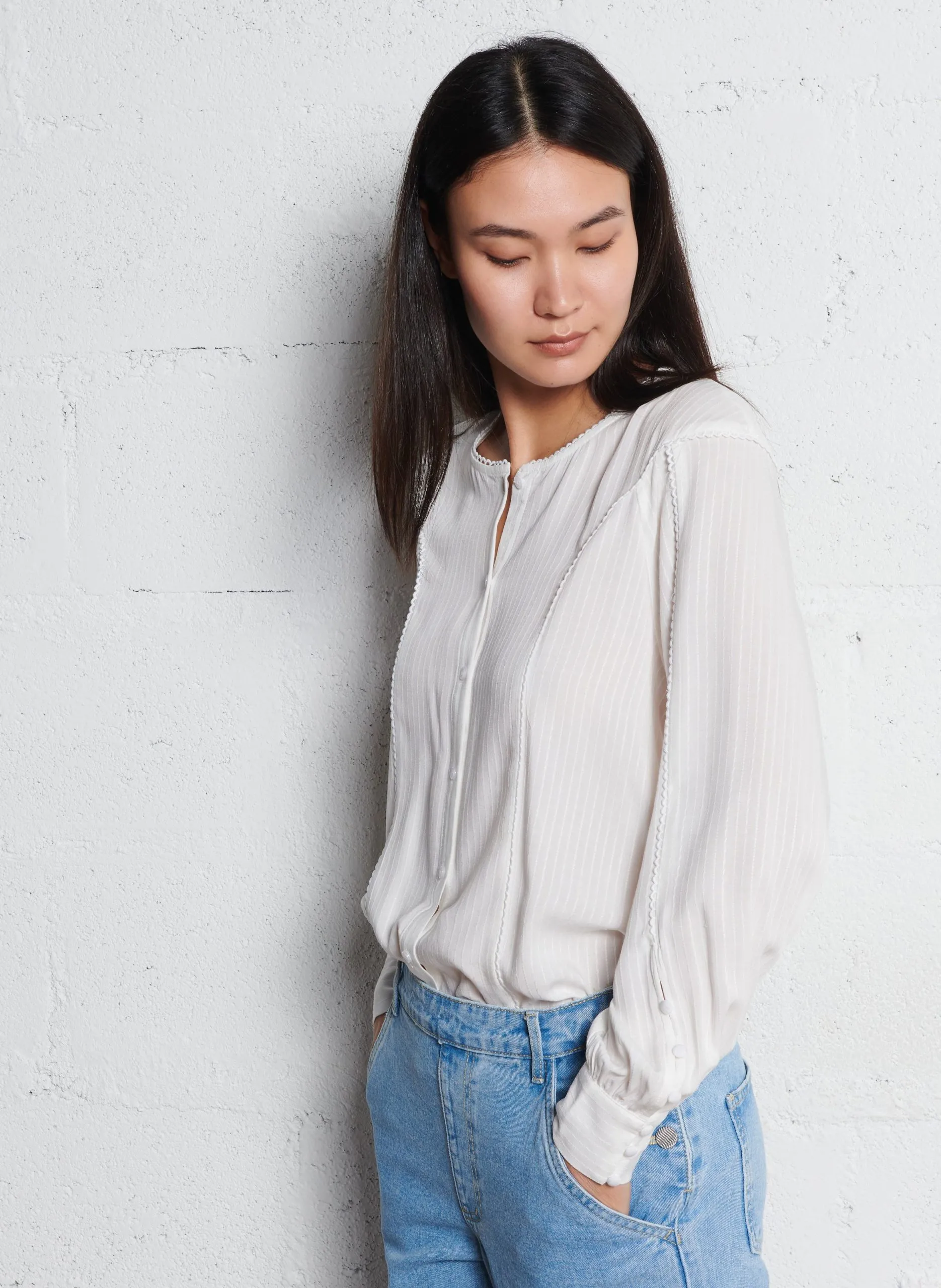 Weites Hemd mit Rundhalsausschnitt und Streifen Weiss