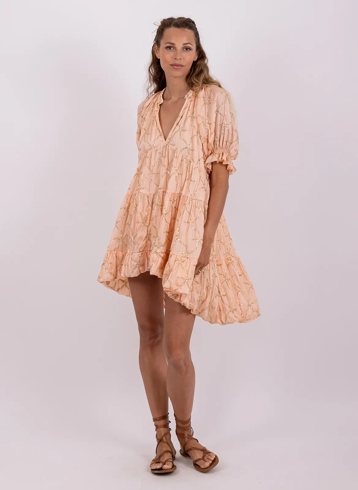 Kurzes asymmetrisches Kleid mit V-Ausschnitt Orange LIZA