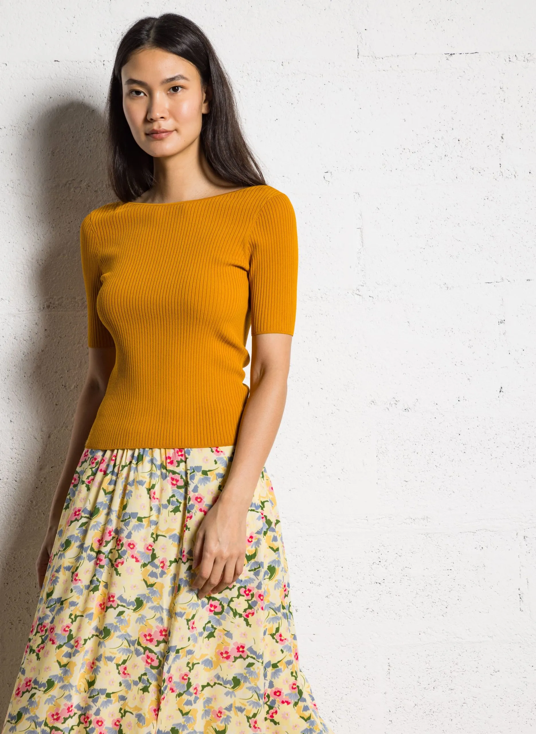 Figurbetontes Rippstrick-Top Gelb MARILYN