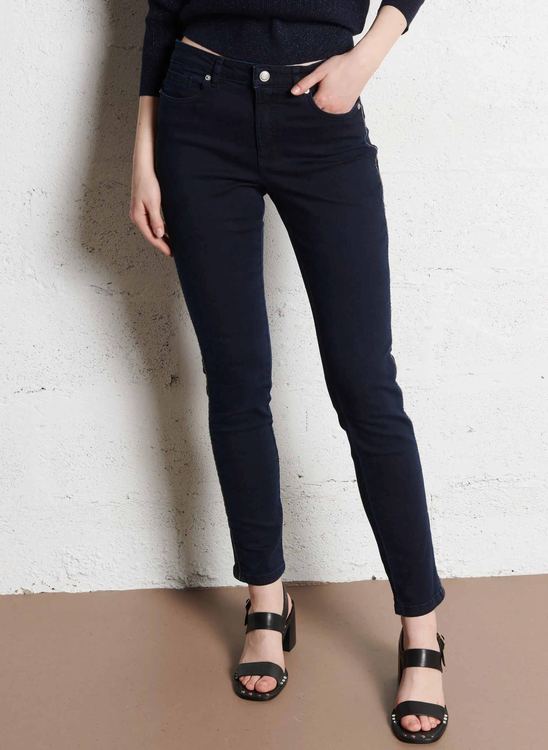 Slim-Fit-Jeans mit seitlichem Detail Blau ROXANNE