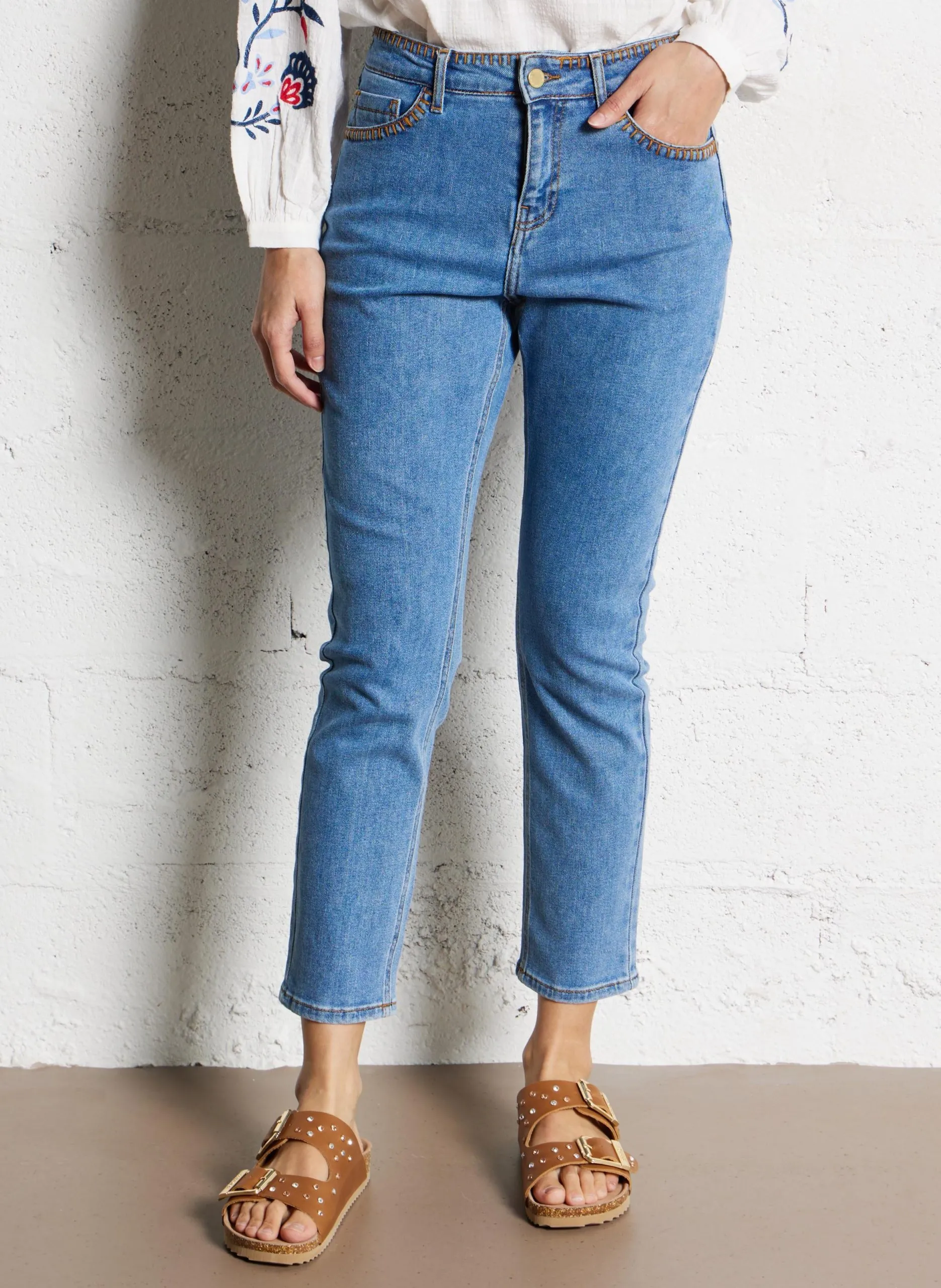 Slim-Fit-Jeans mit Nähten Blau