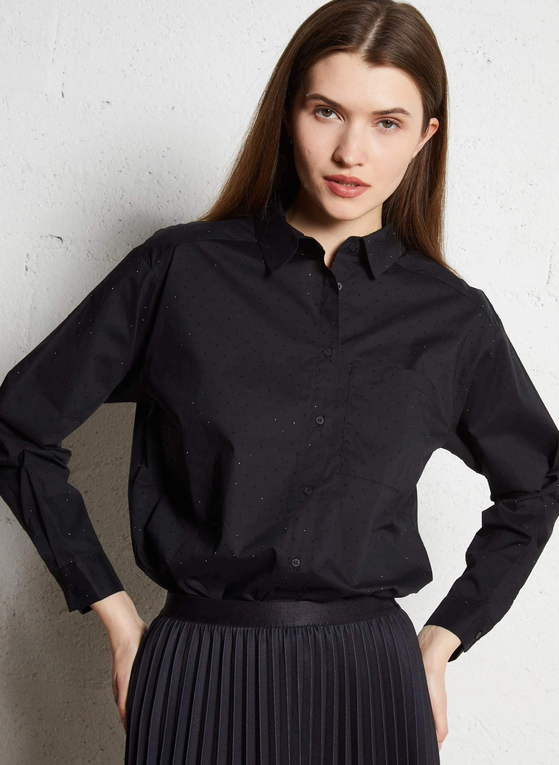 Baumwollhemd mit klassischem Kragen Schwarz PEPITE